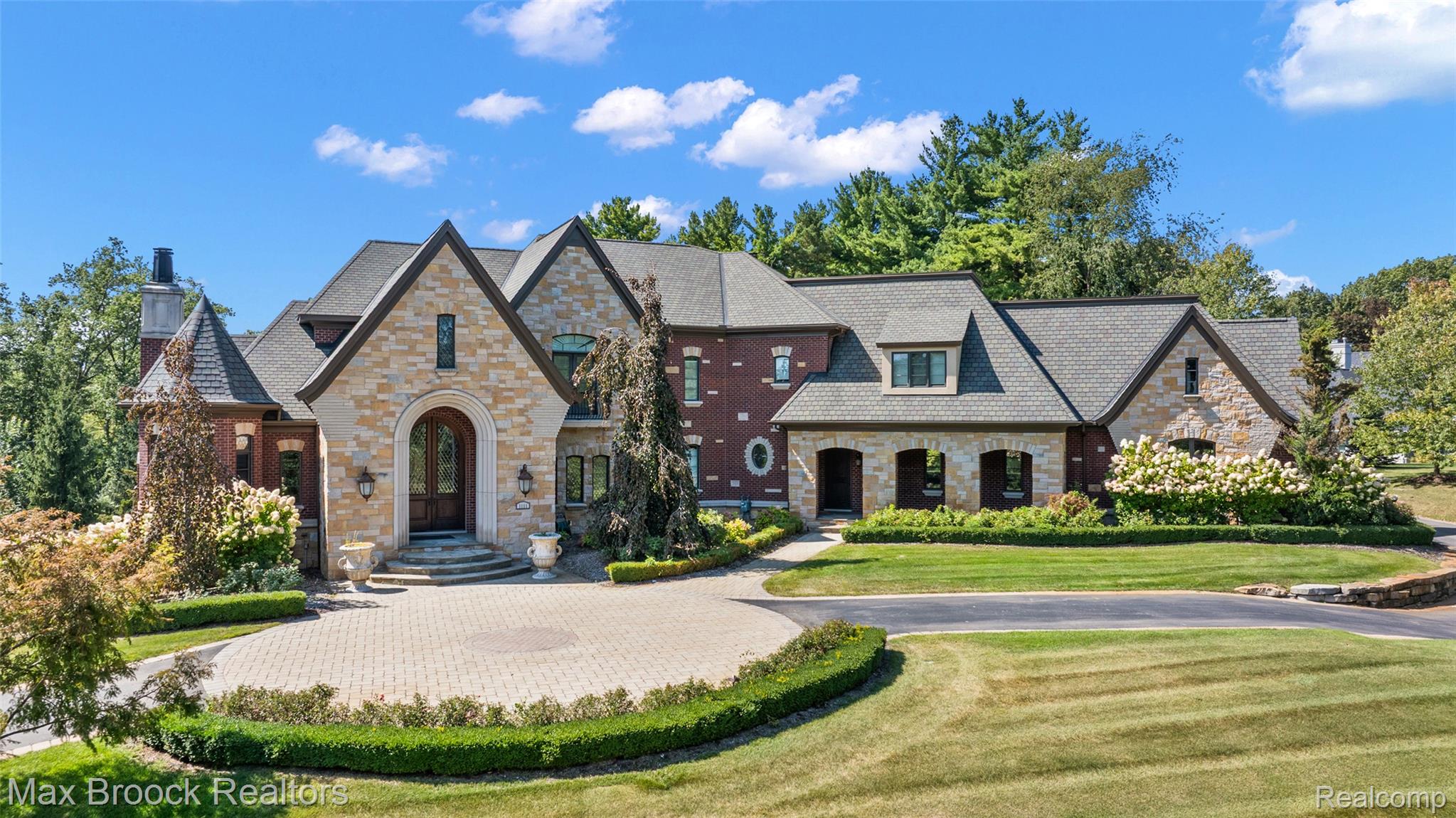 1111 Trowbridge Road