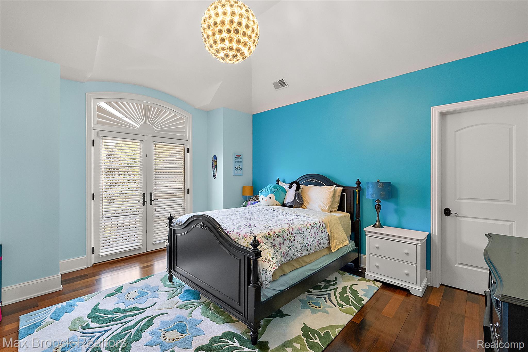 1111 Trowbridge Road