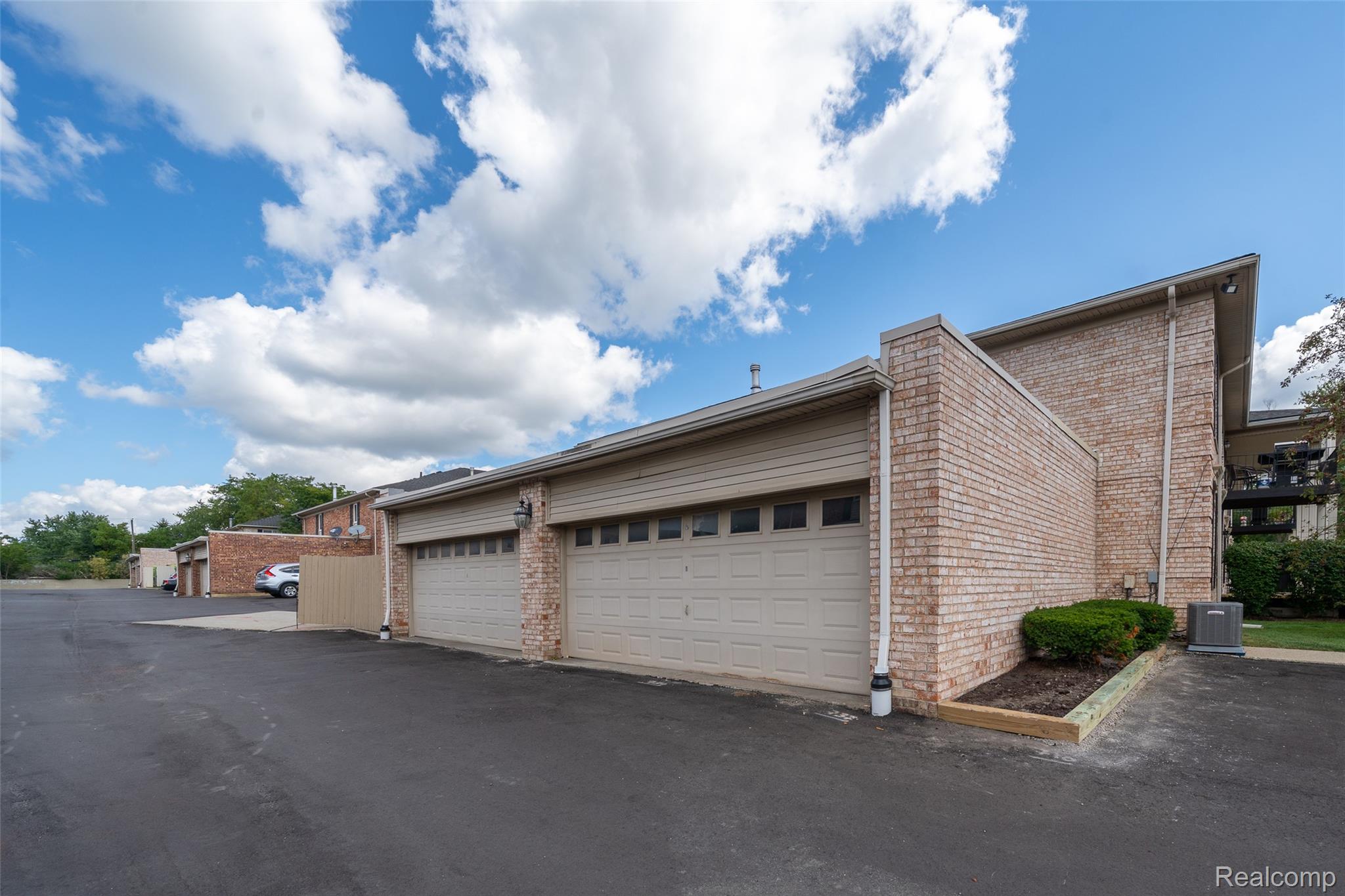 6151 Orchard Lake Road 103