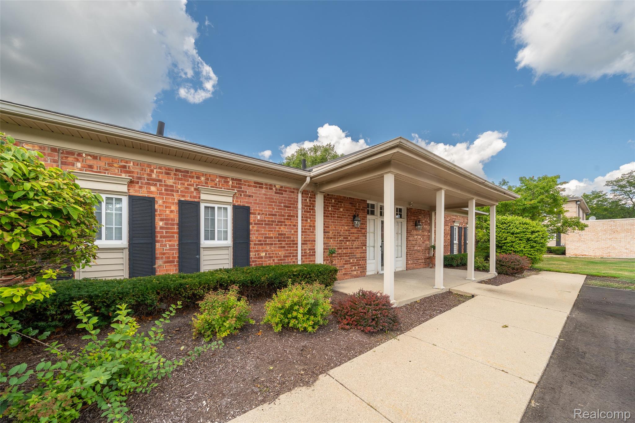 6151 Orchard Lake Road 103