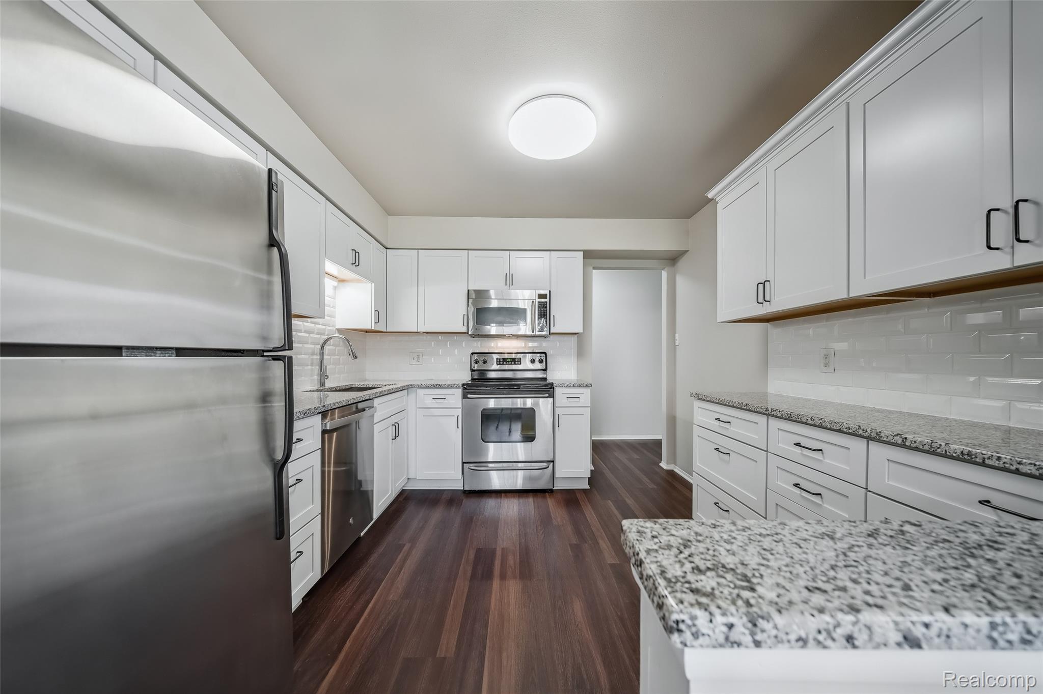 6151 Orchard Lake Road 103