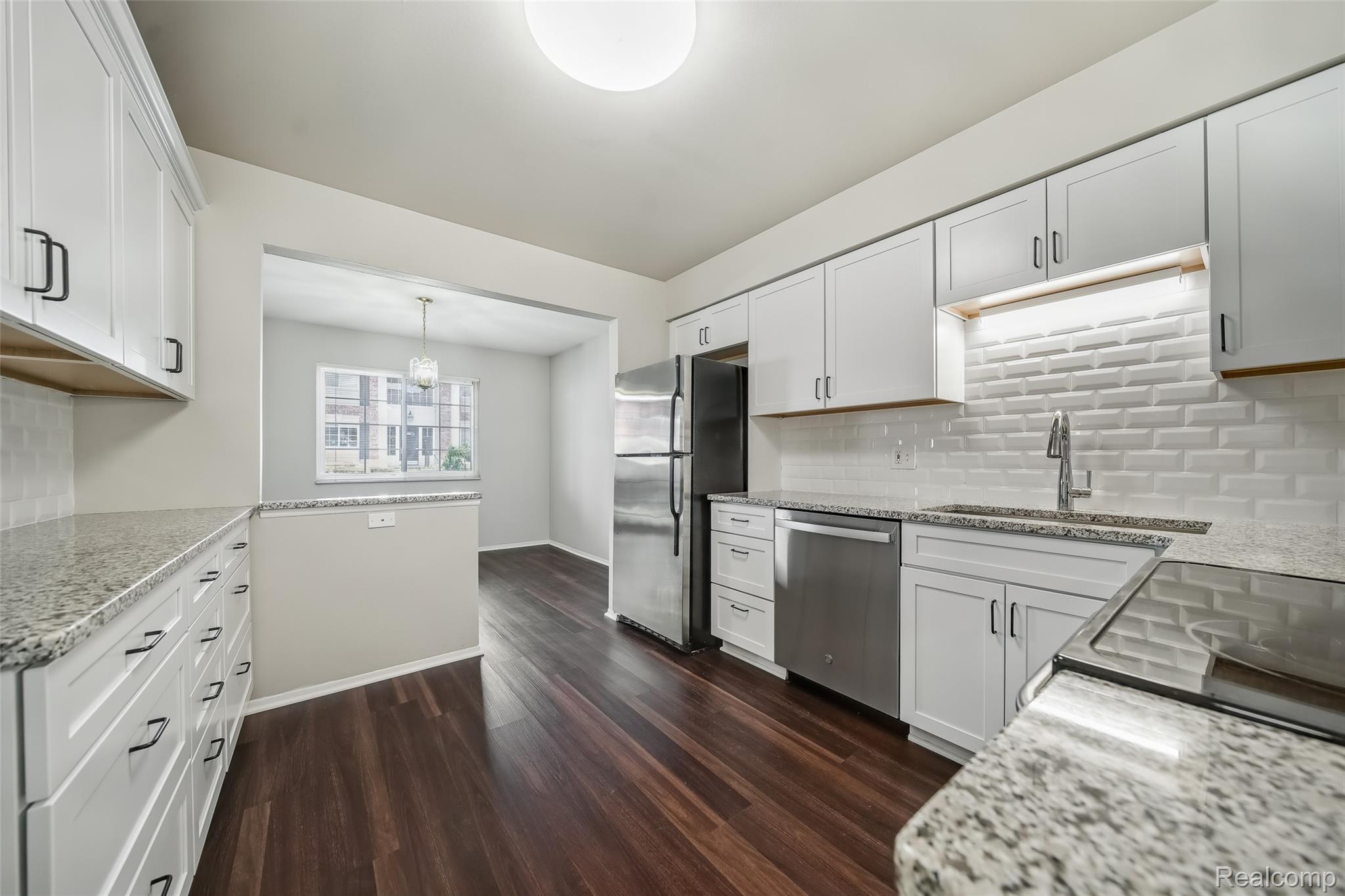 6151 Orchard Lake Road 103