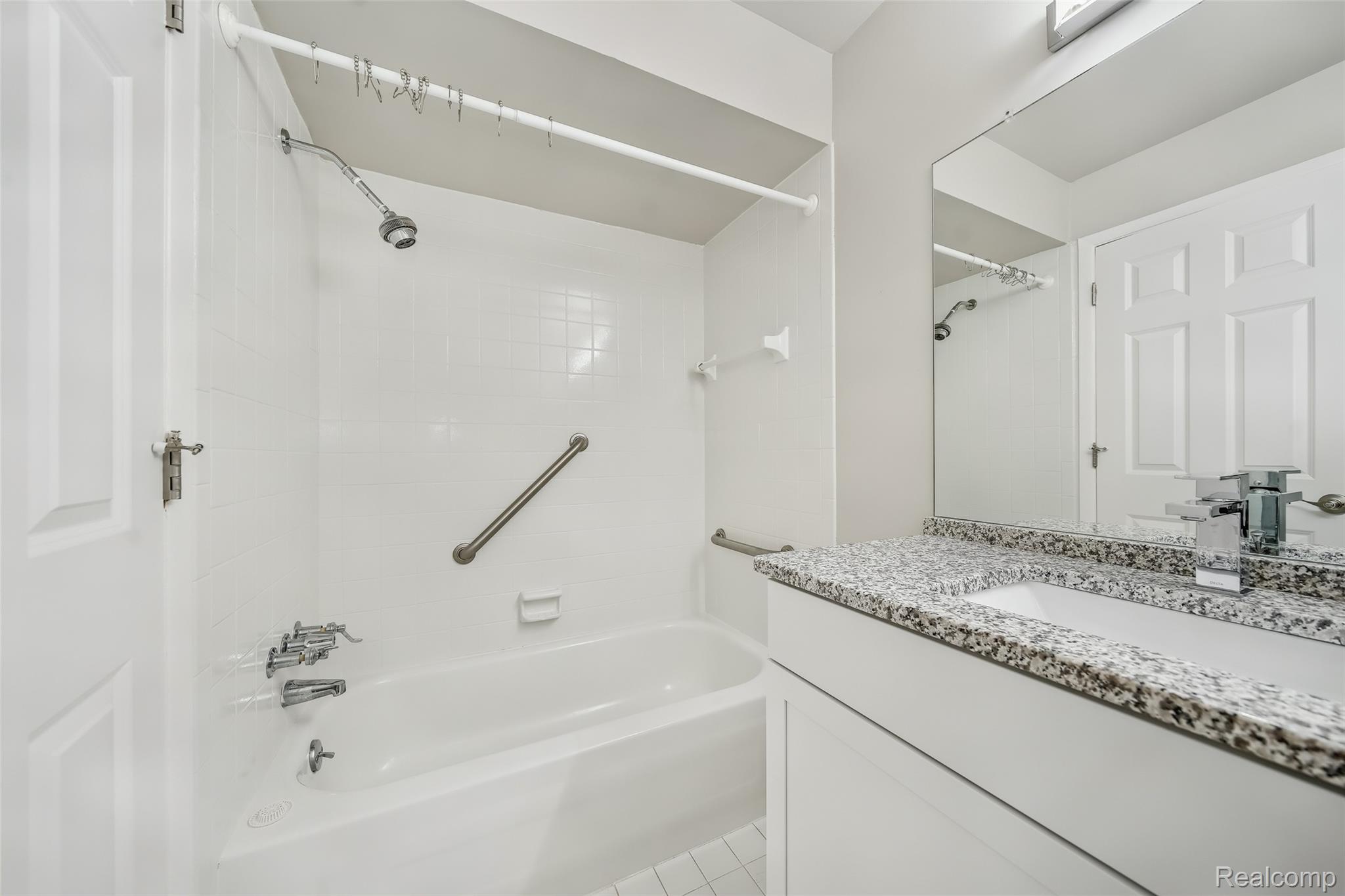 6151 Orchard Lake Road 103