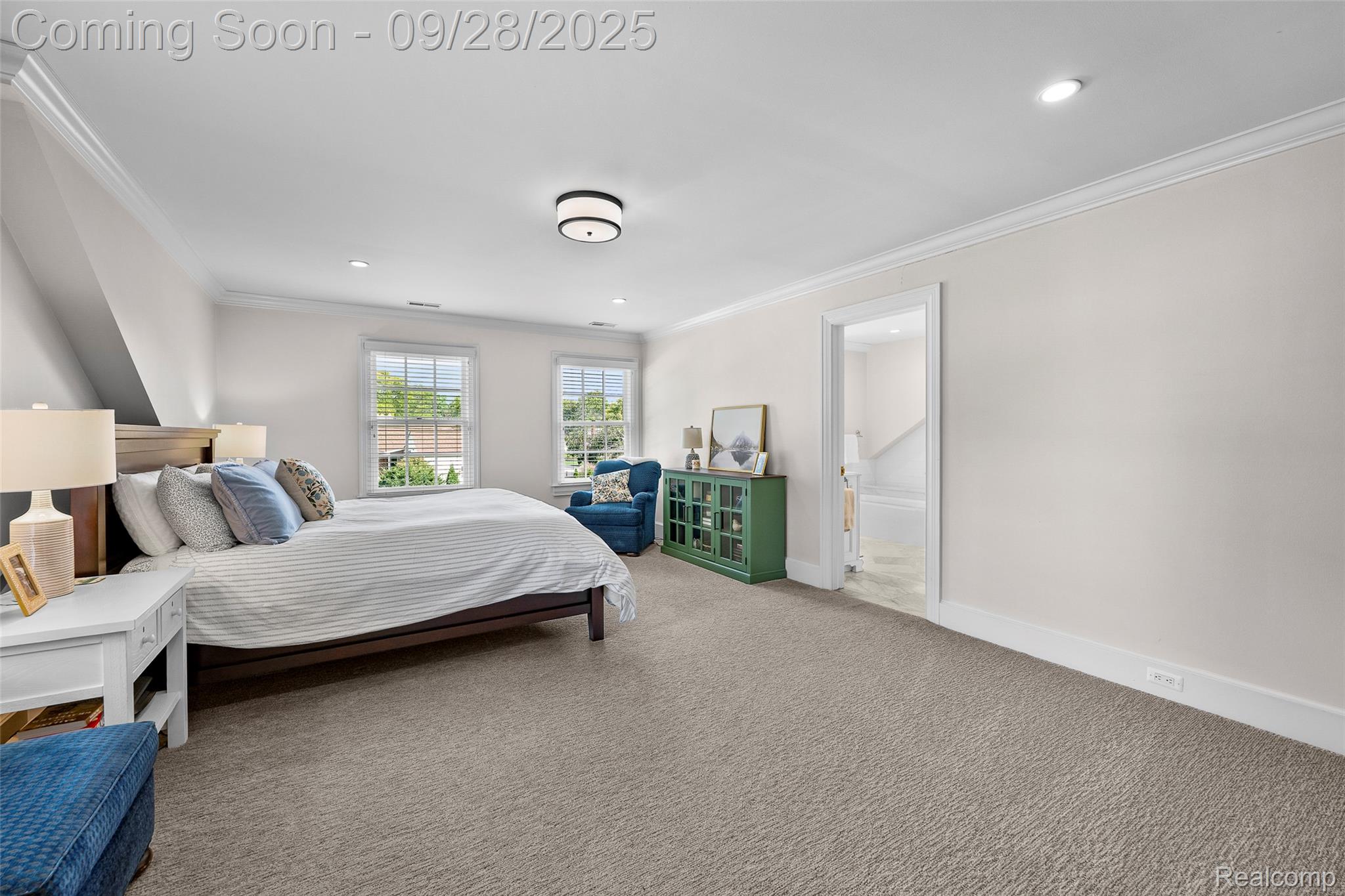 4402 Arlington Drive