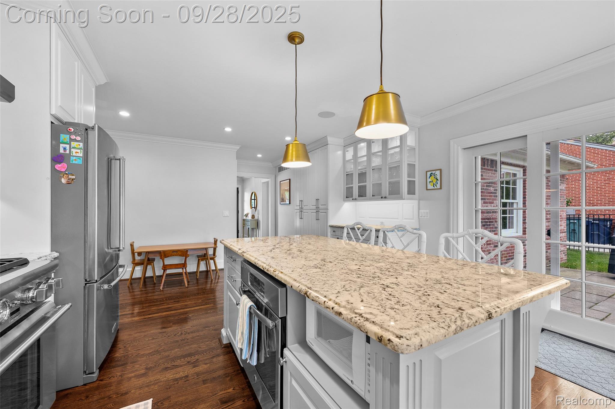 4402 Arlington Drive