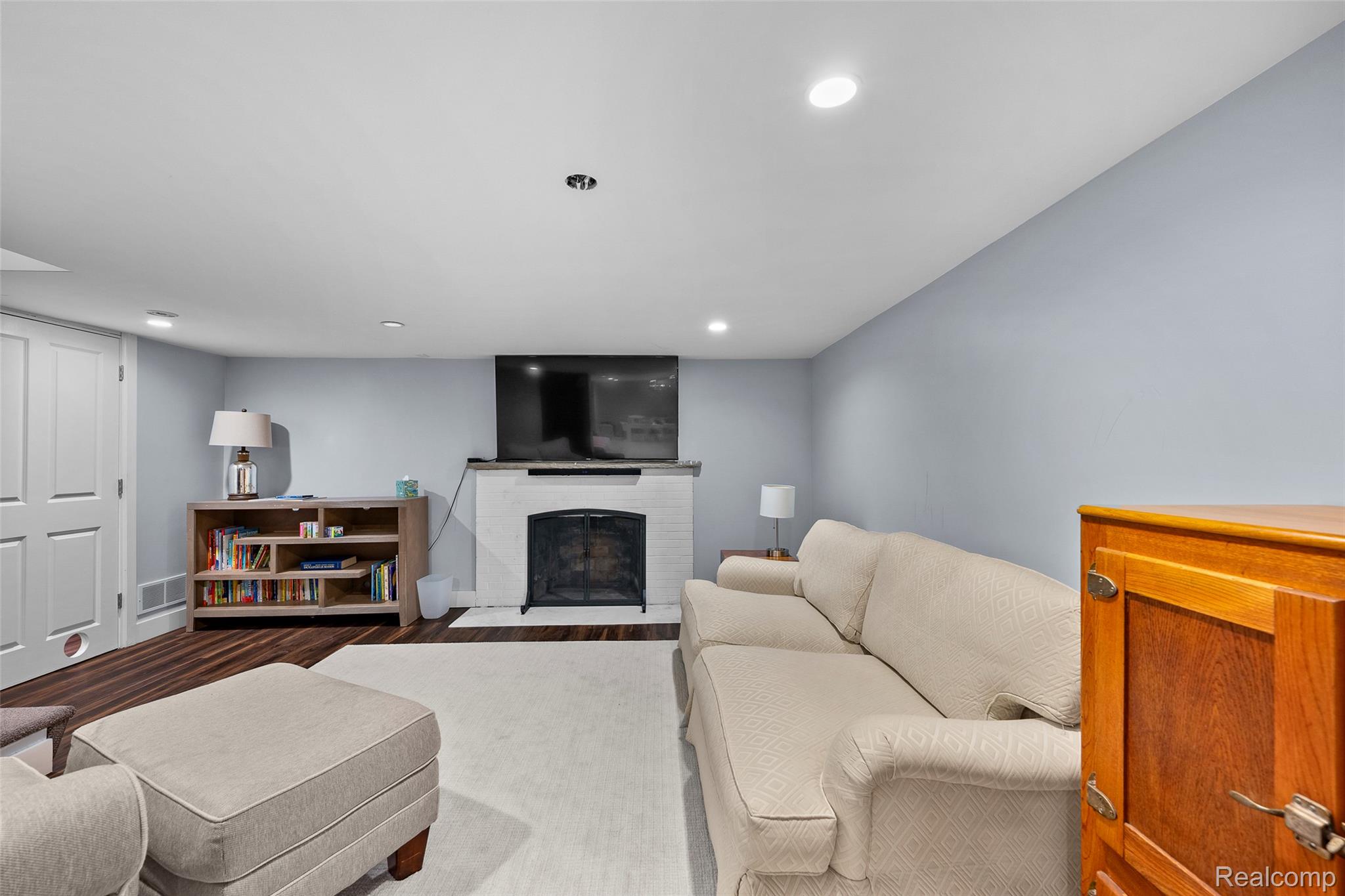 4402 Arlington Drive