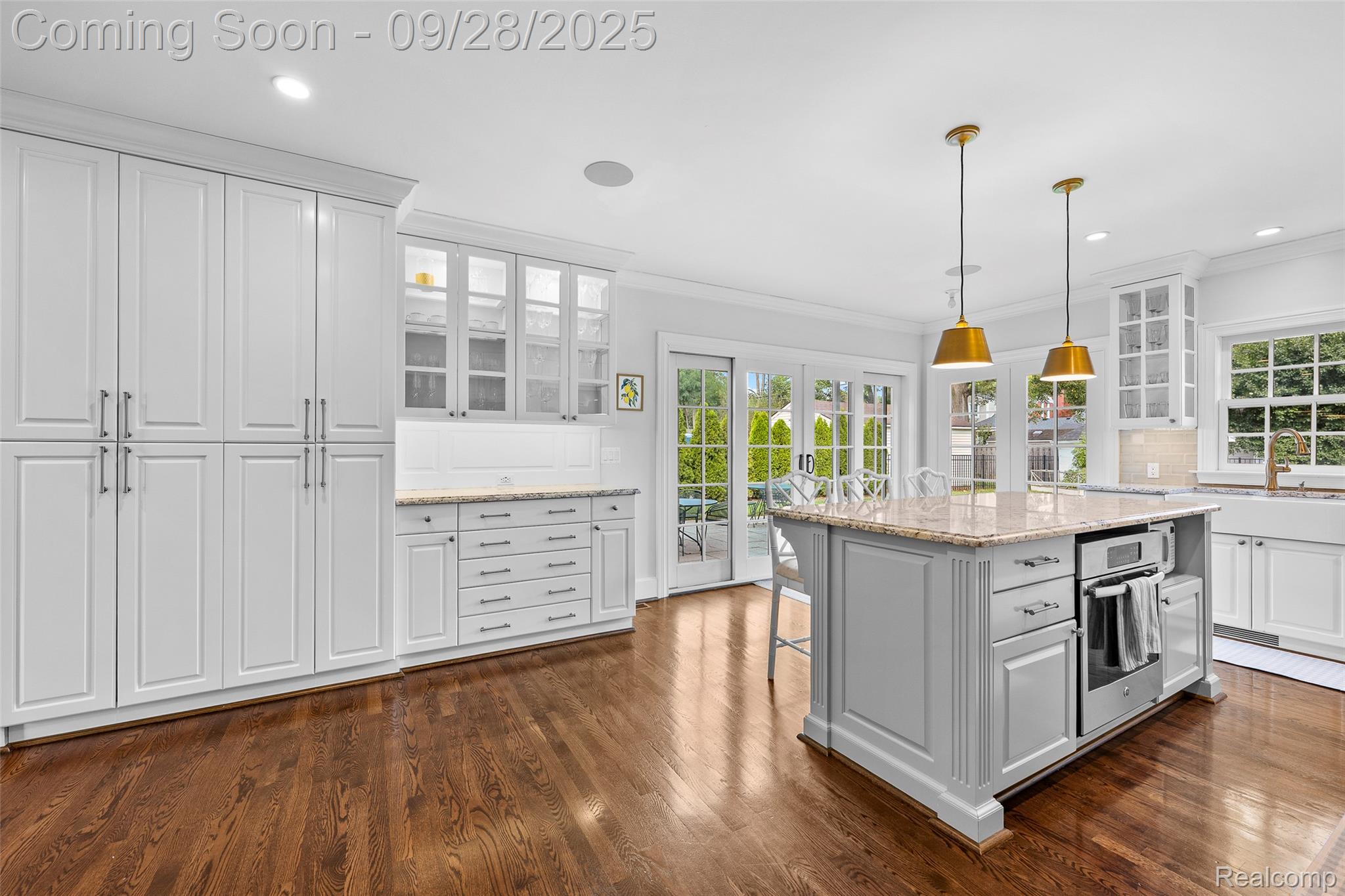 4402 Arlington Drive