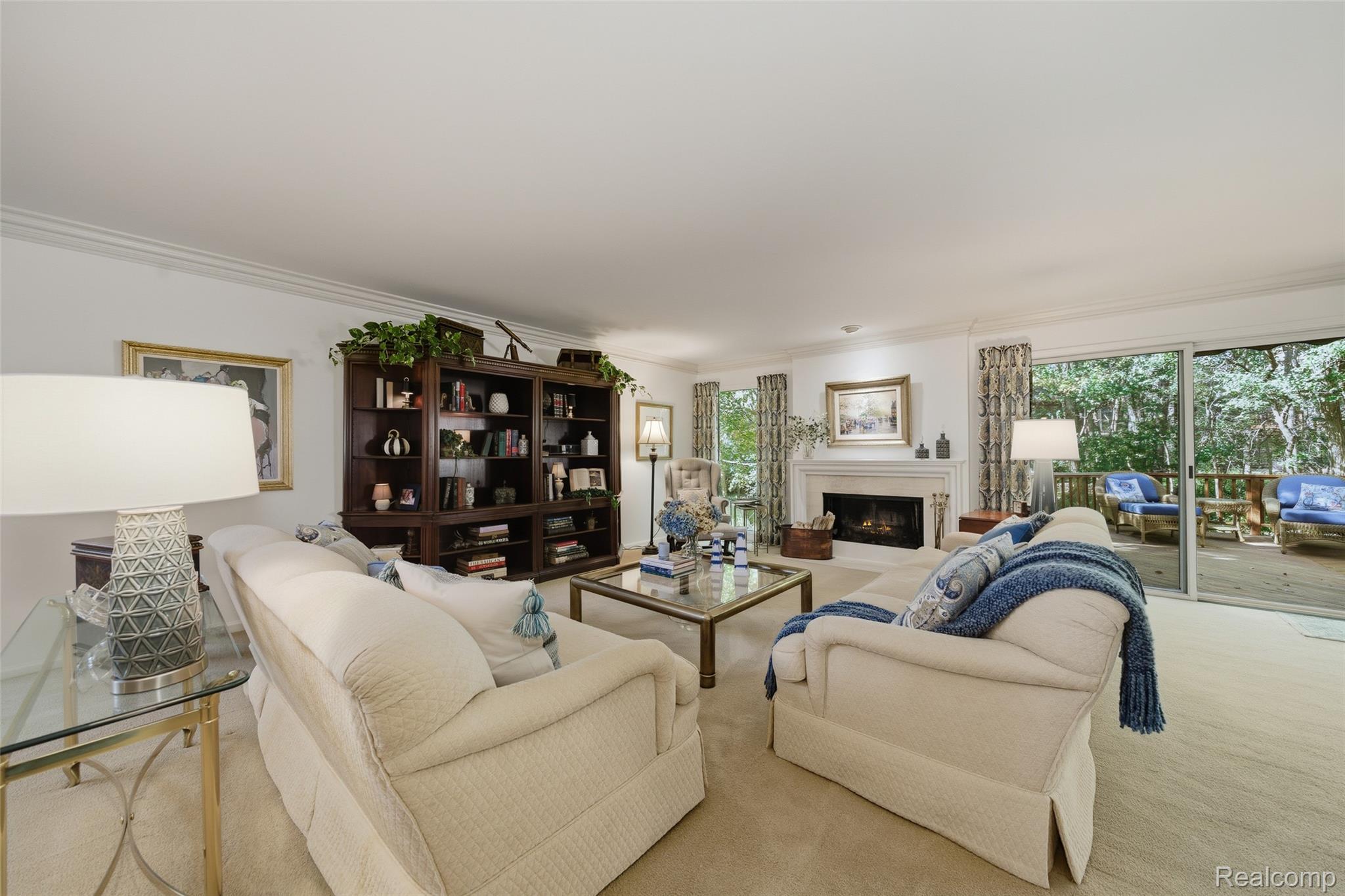 4832 Cliffside Drive 21