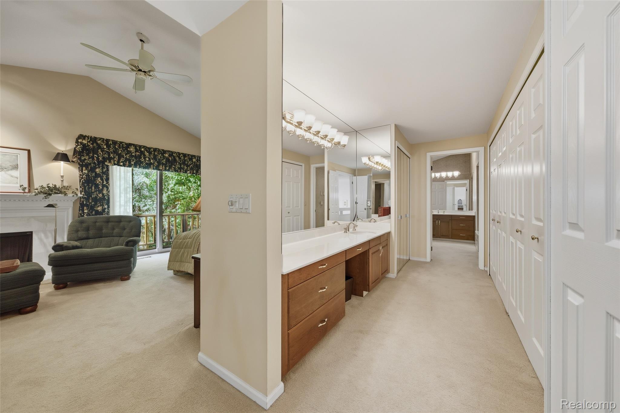 4832 Cliffside Drive 21