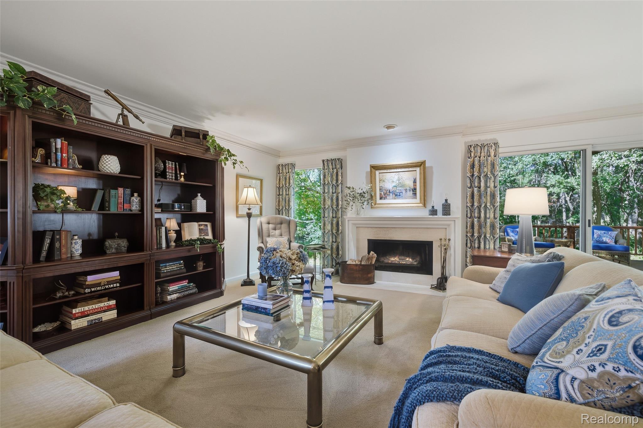 4832 Cliffside Drive 21