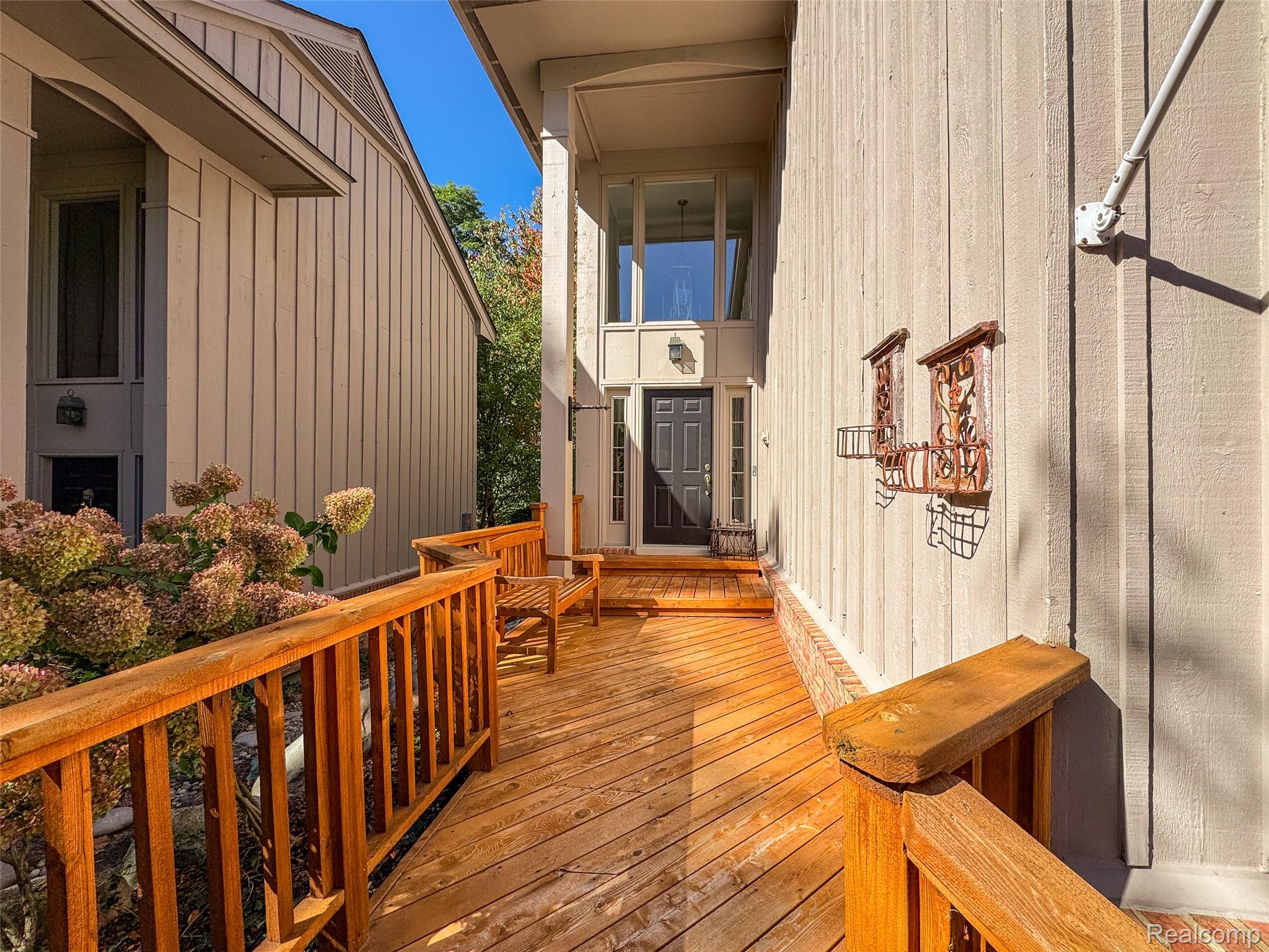 4832 Cliffside Drive 21