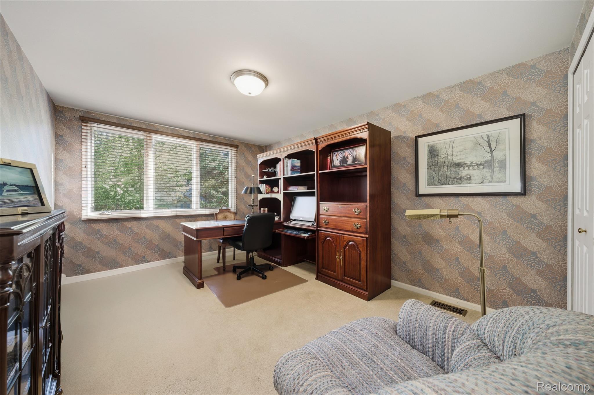 4832 Cliffside Drive 21