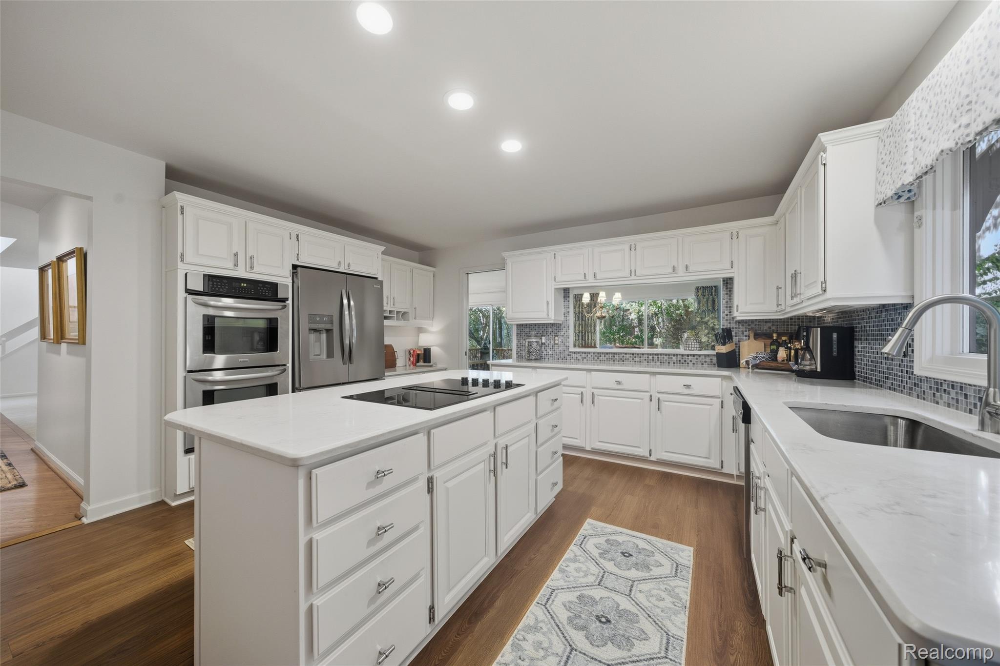 4832 Cliffside Drive 21