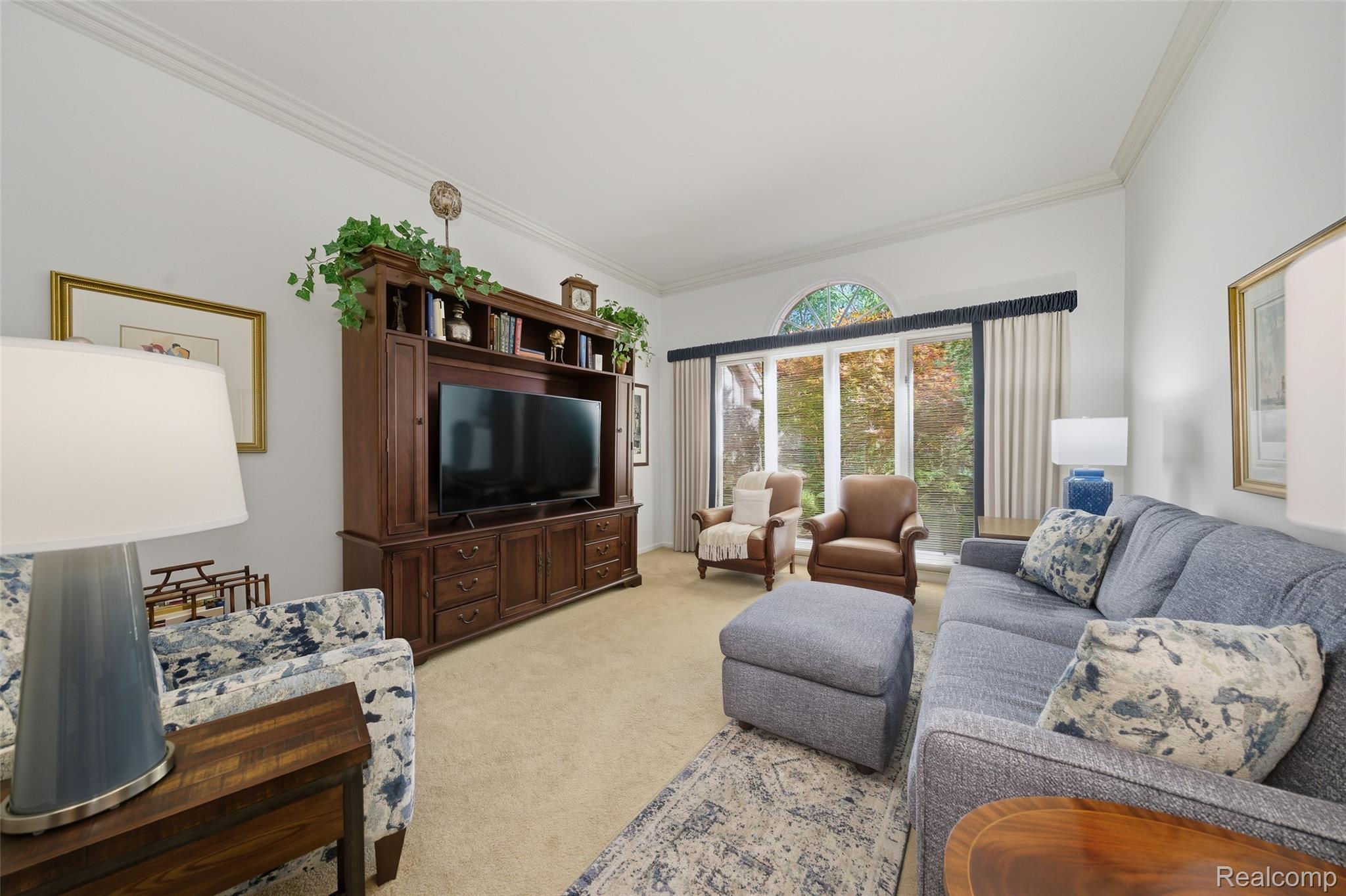 4832 Cliffside Drive 21