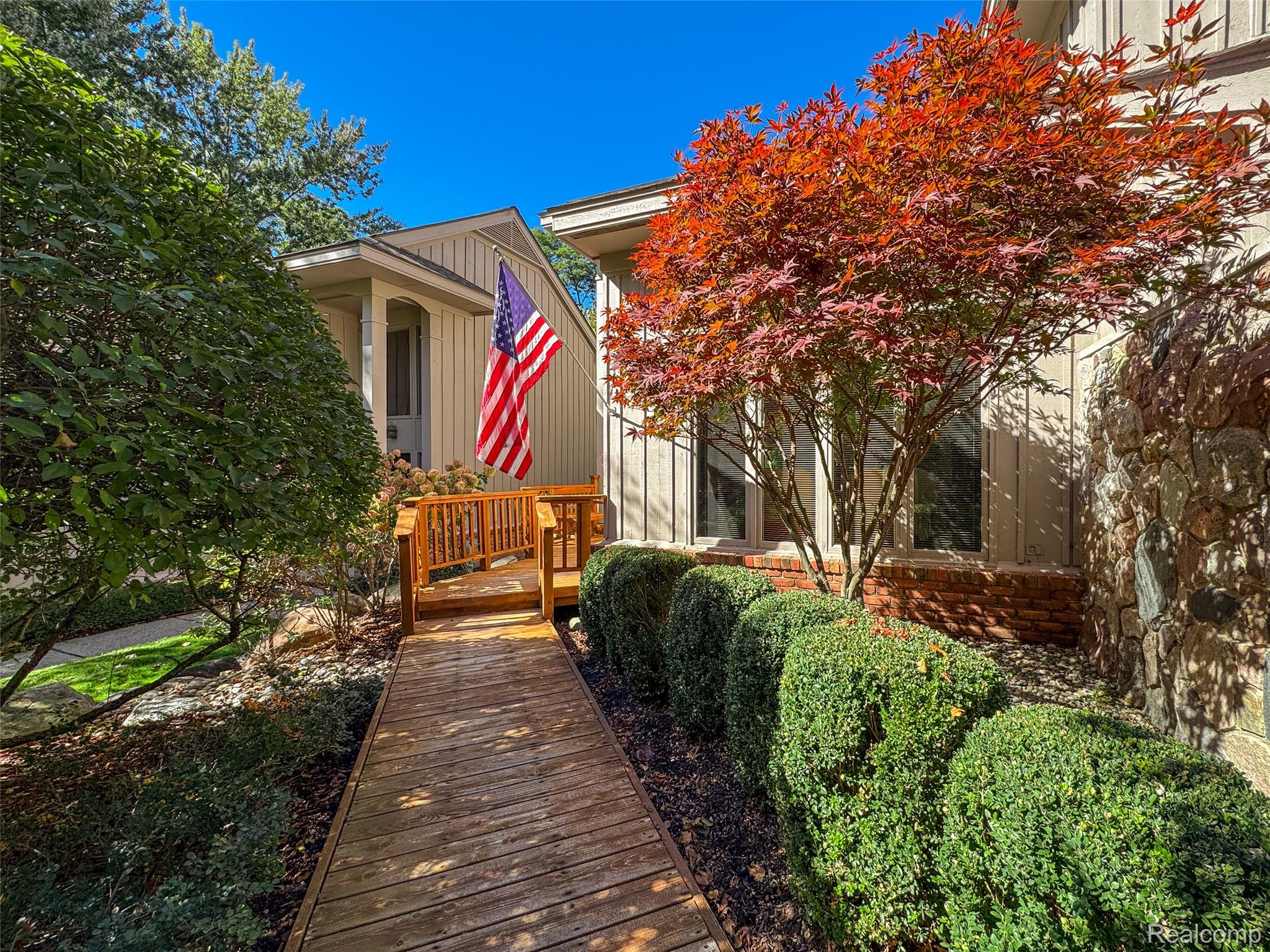 4832 Cliffside Drive 21