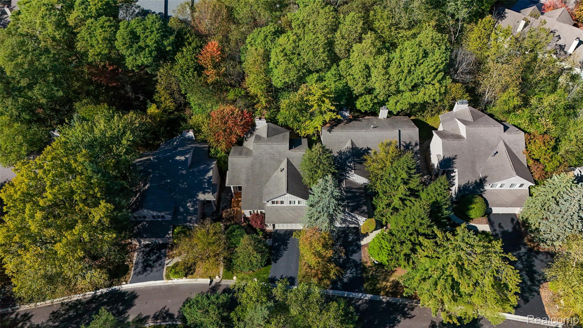 4832 Cliffside Drive 21