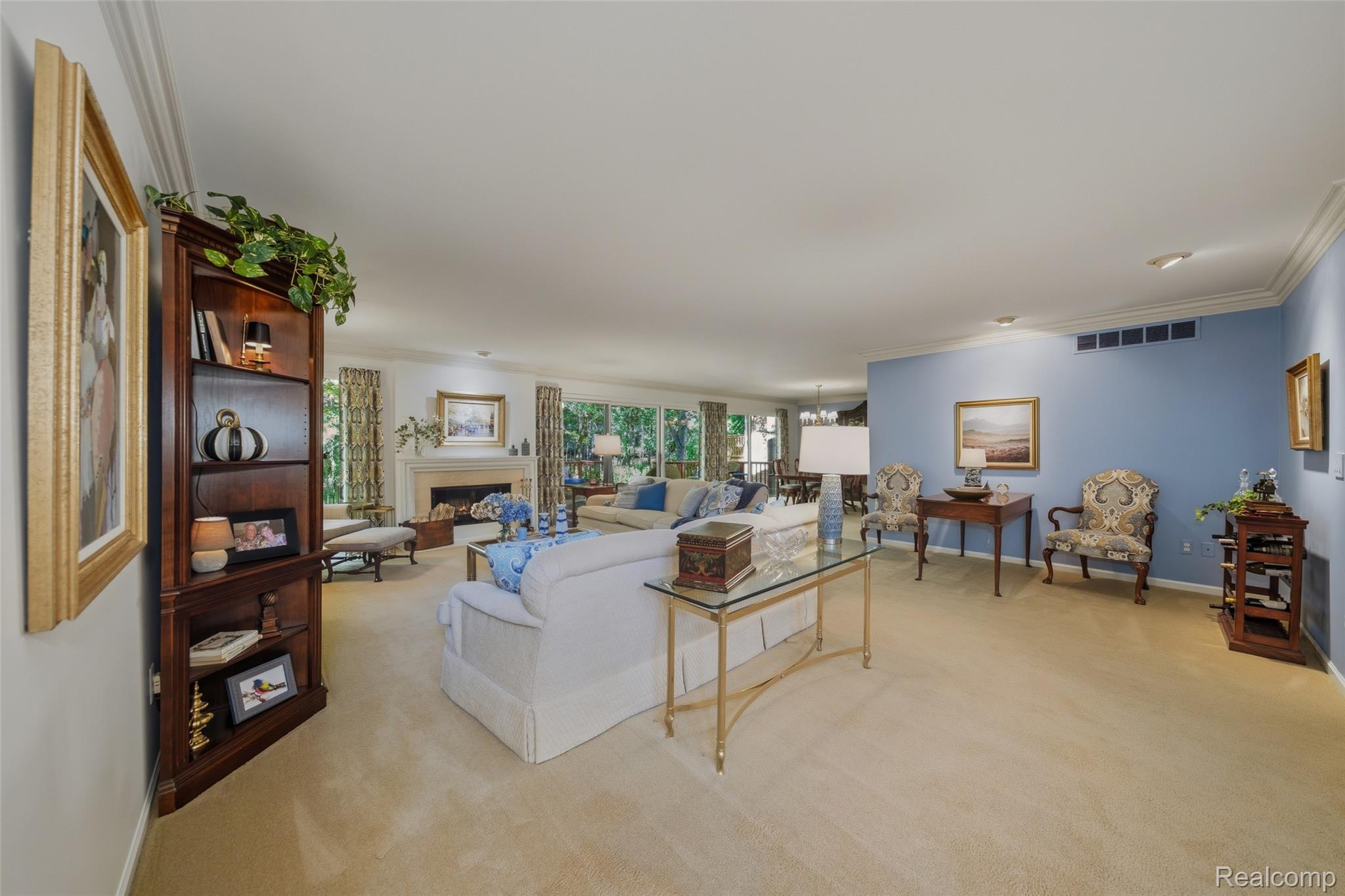 4832 Cliffside Drive 21