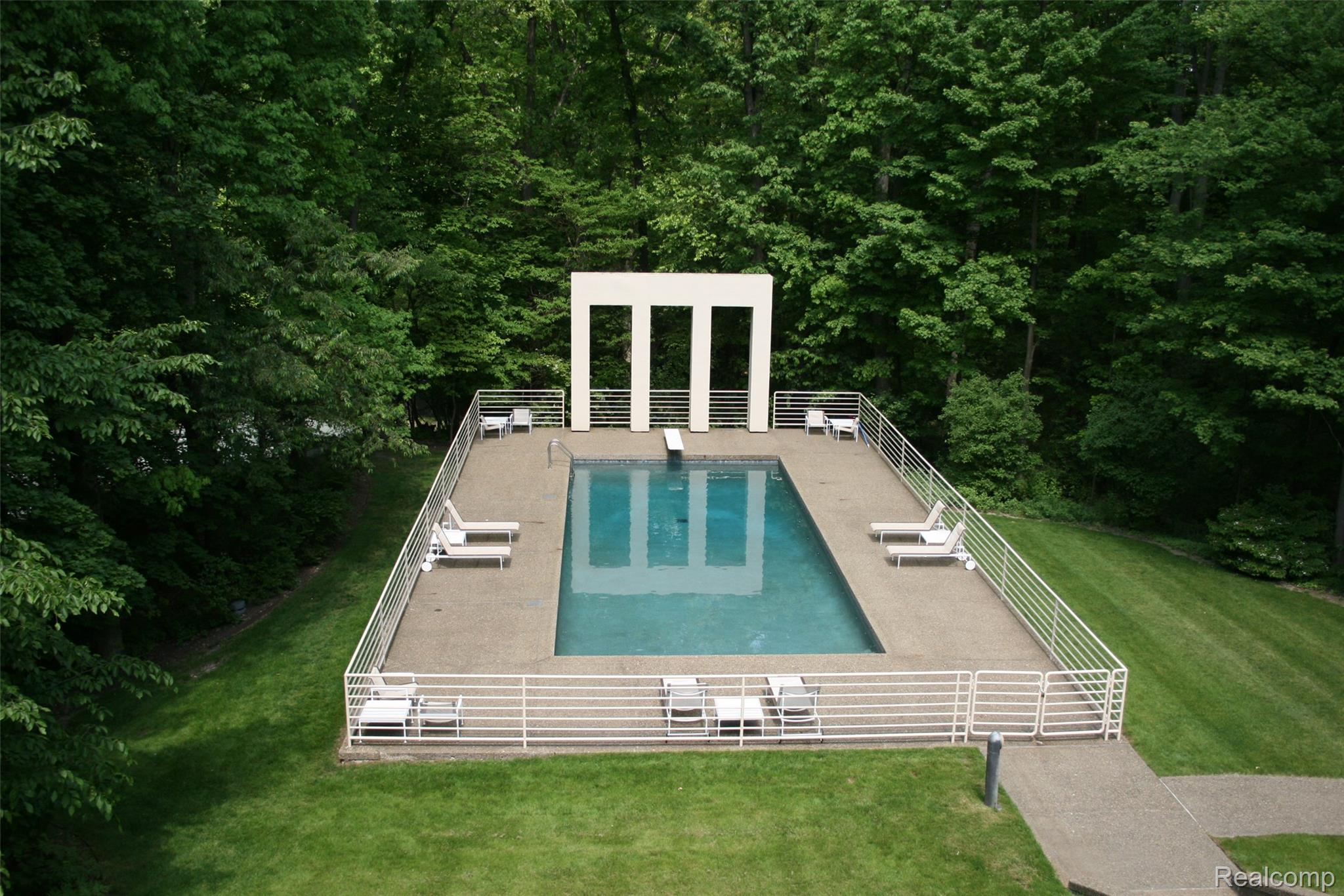 1335 Trowbridge Road