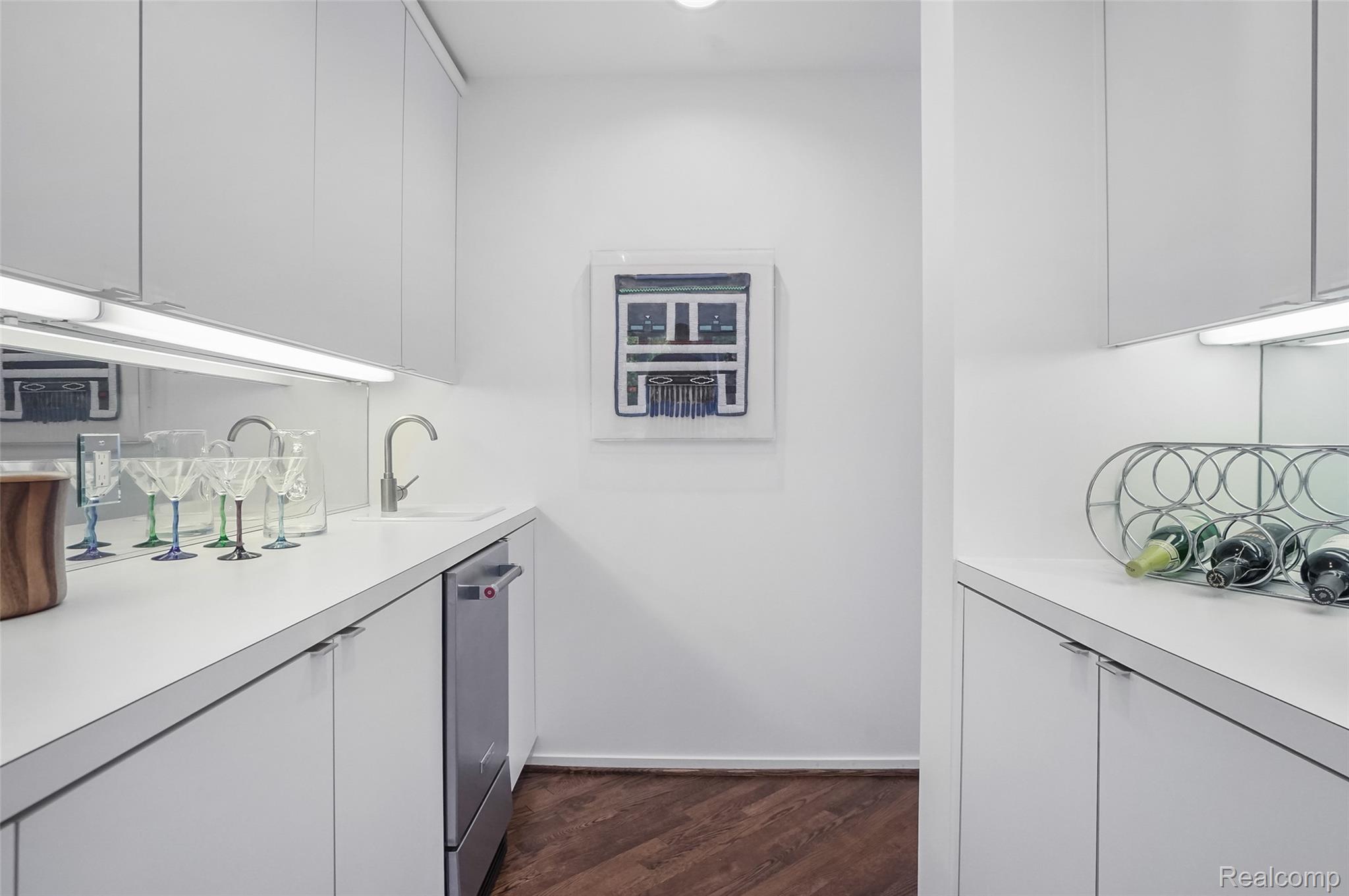 4766 Overton Cove