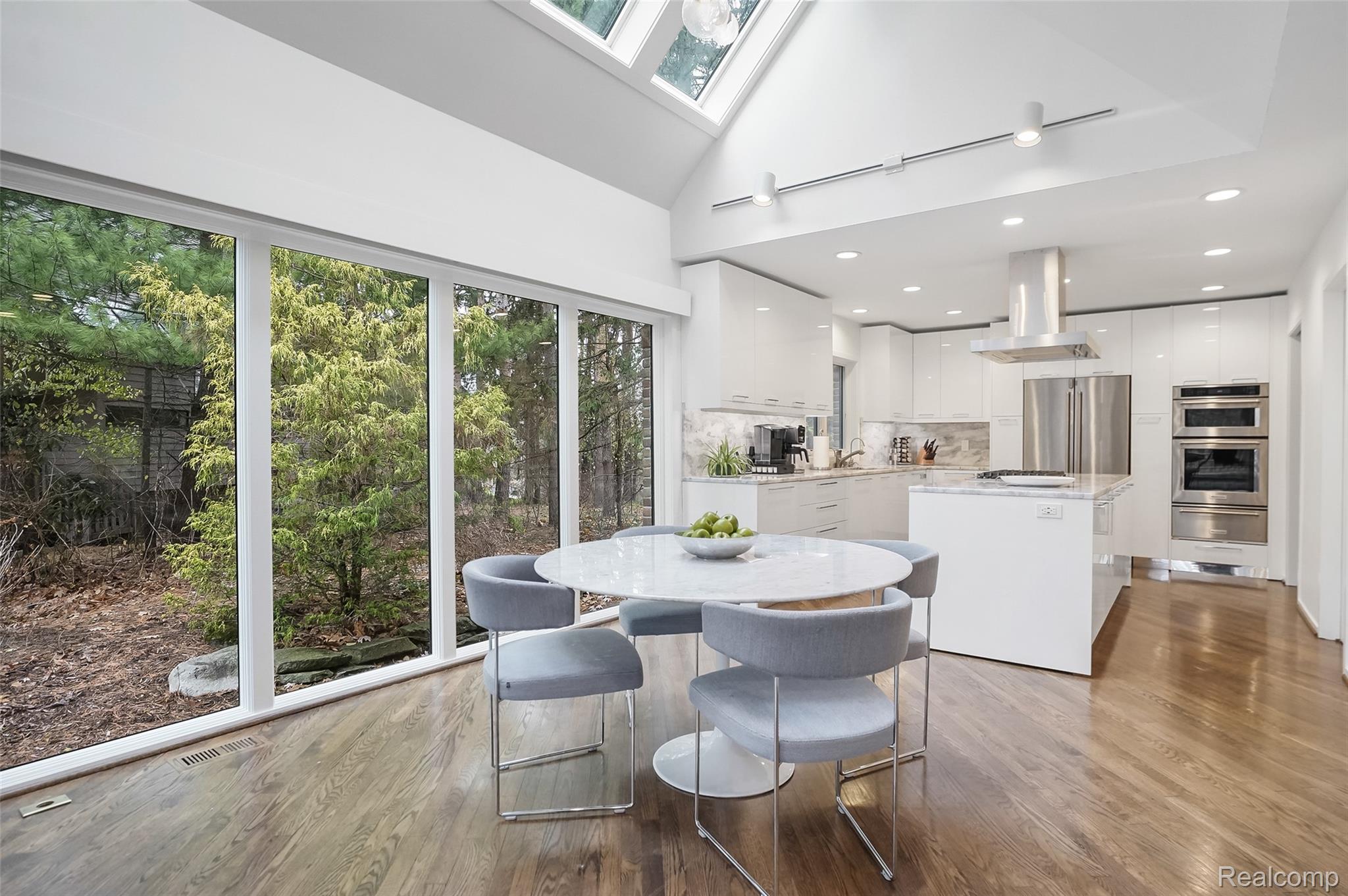 4766 Overton Cove