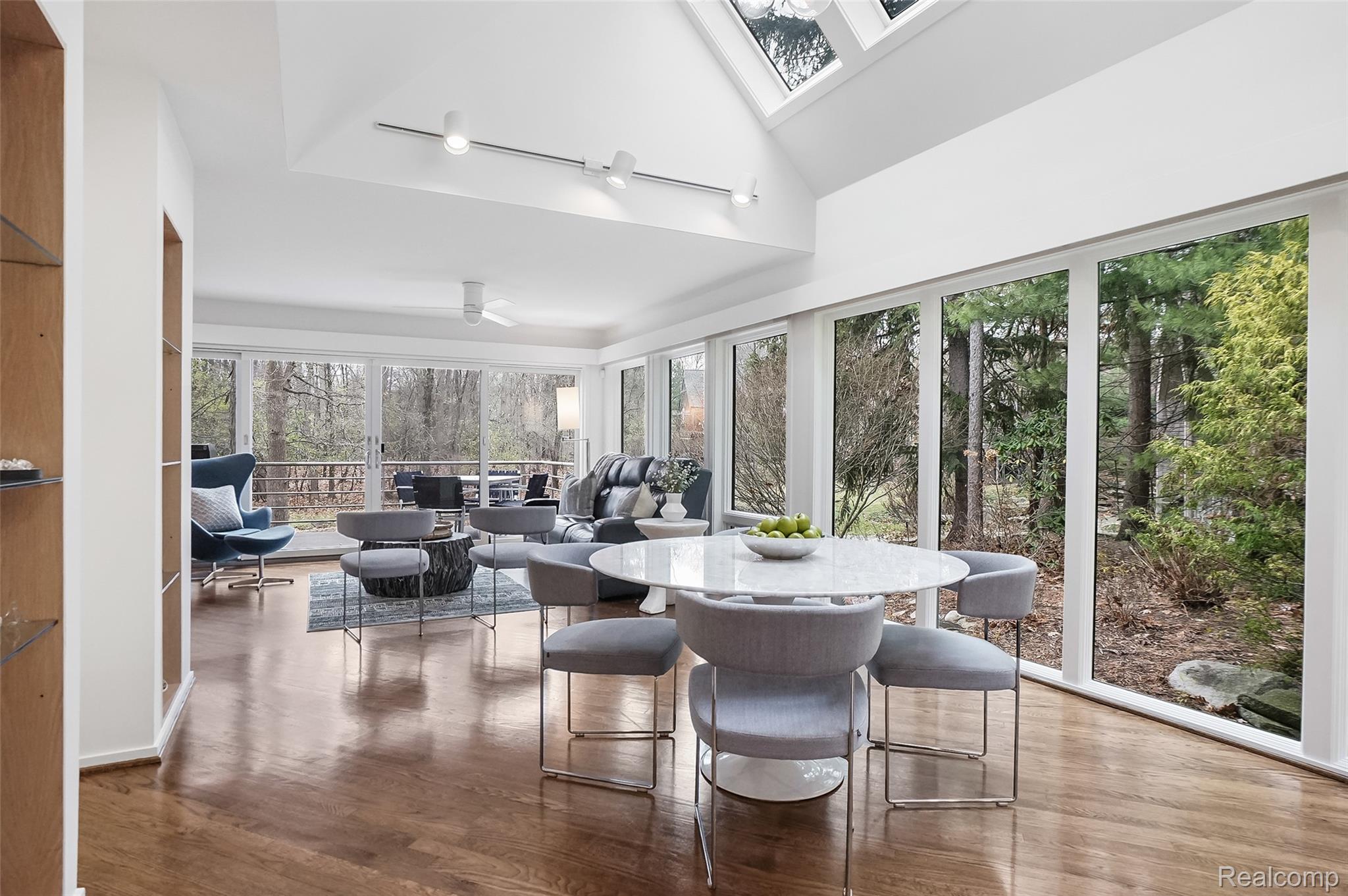 4766 Overton Cove