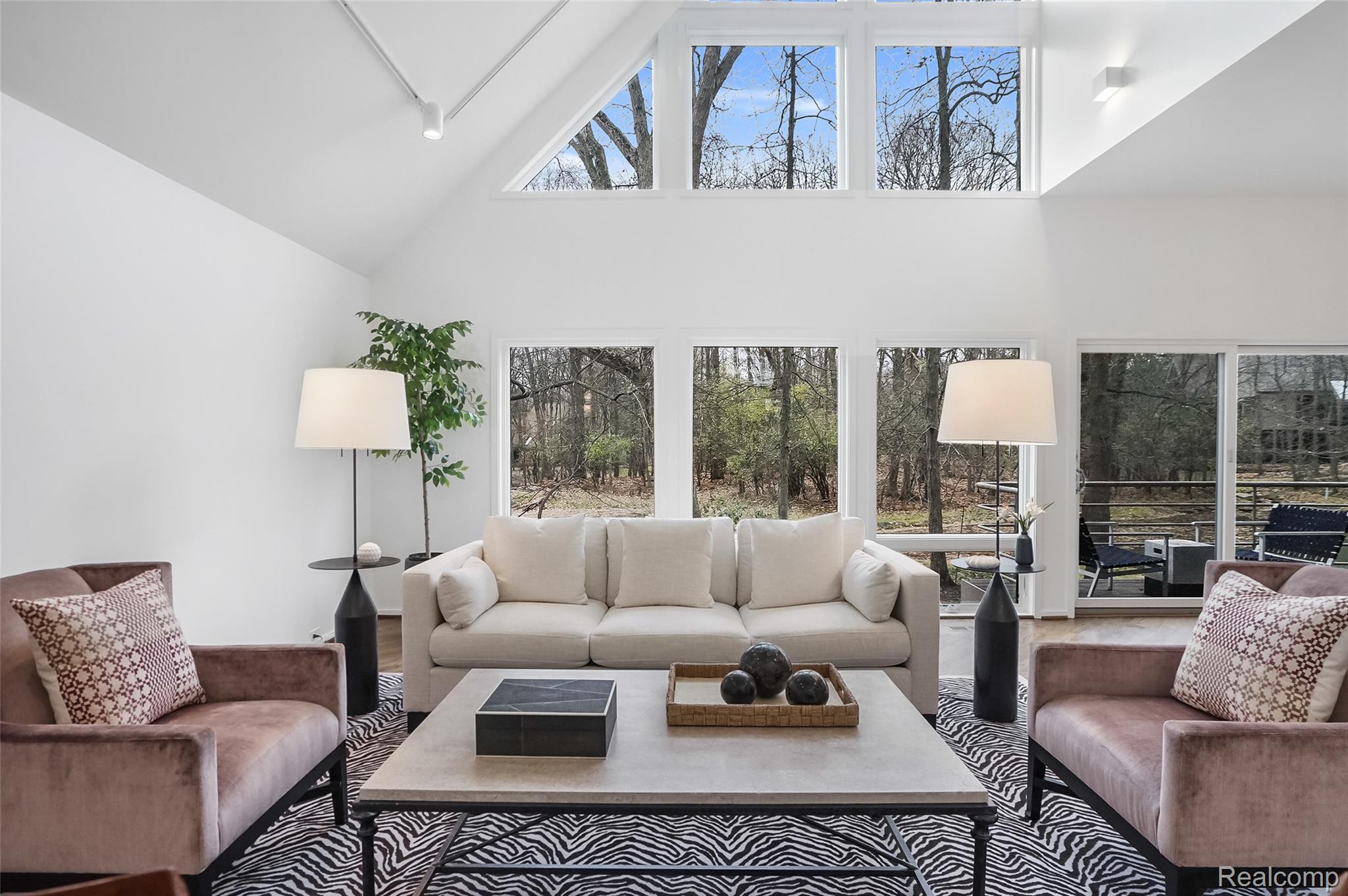 4766 Overton Cove