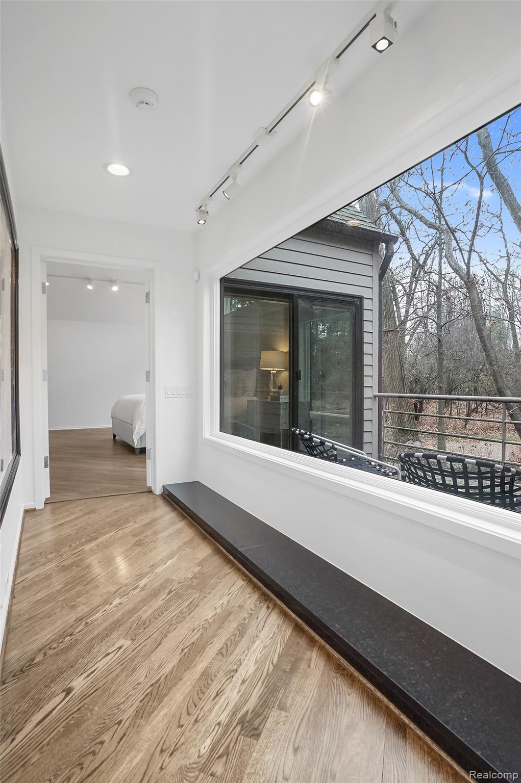 4766 Overton Cove