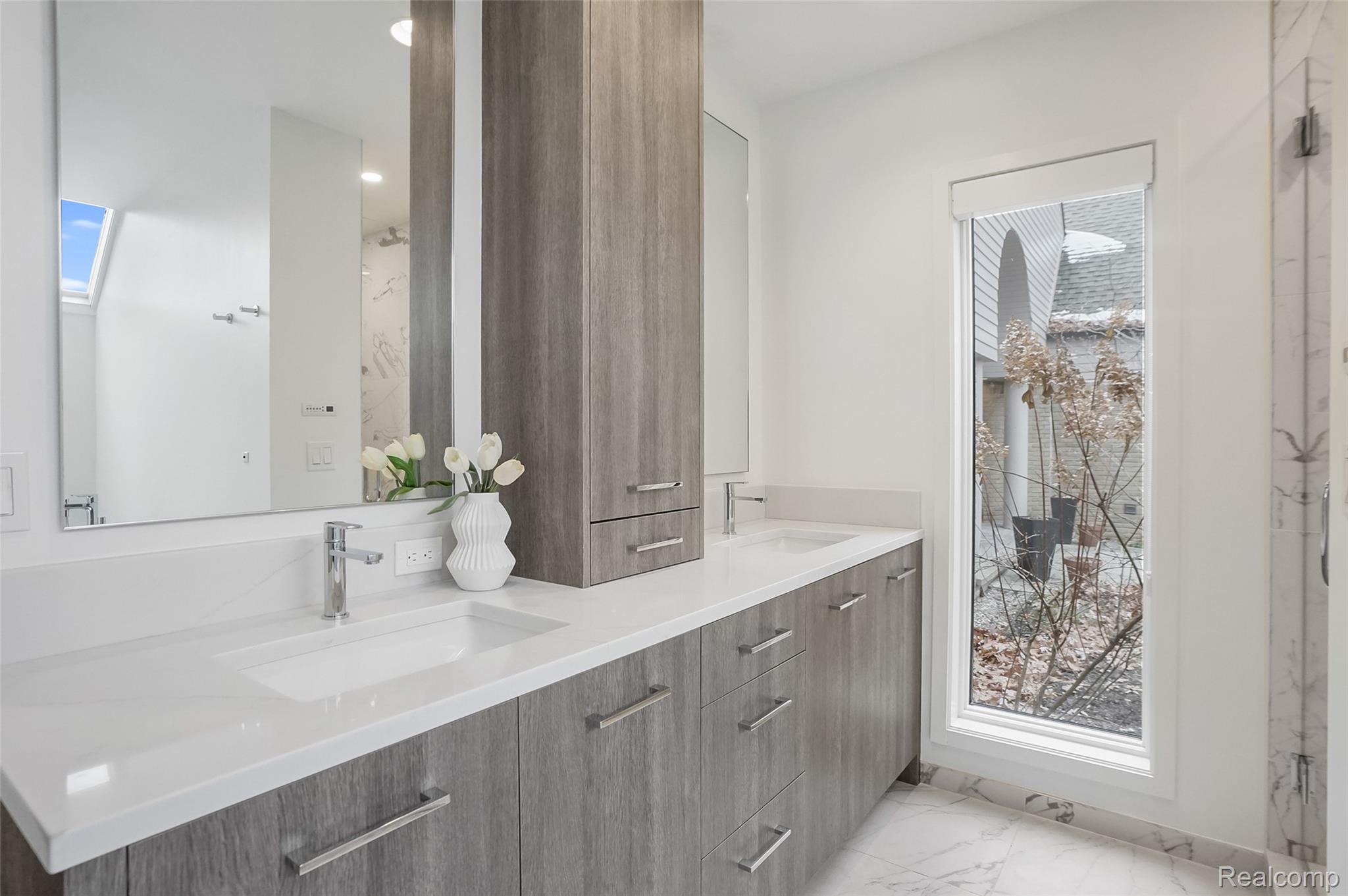 4766 Overton Cove