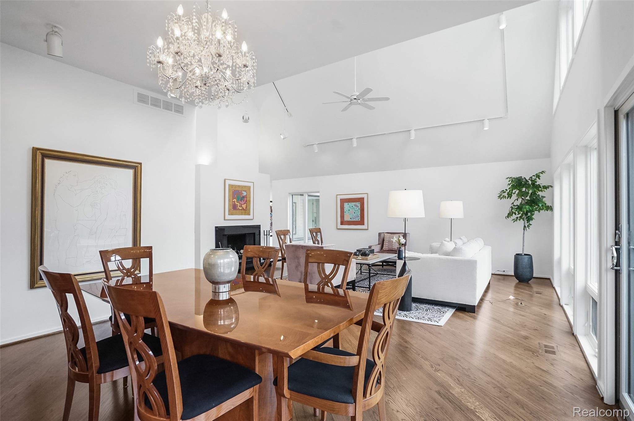 4766 Overton Cove