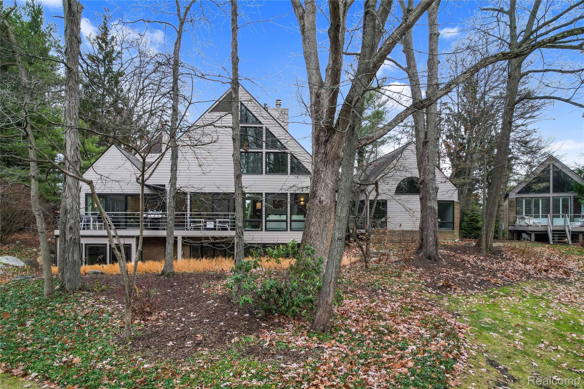 4766 Overton Cove