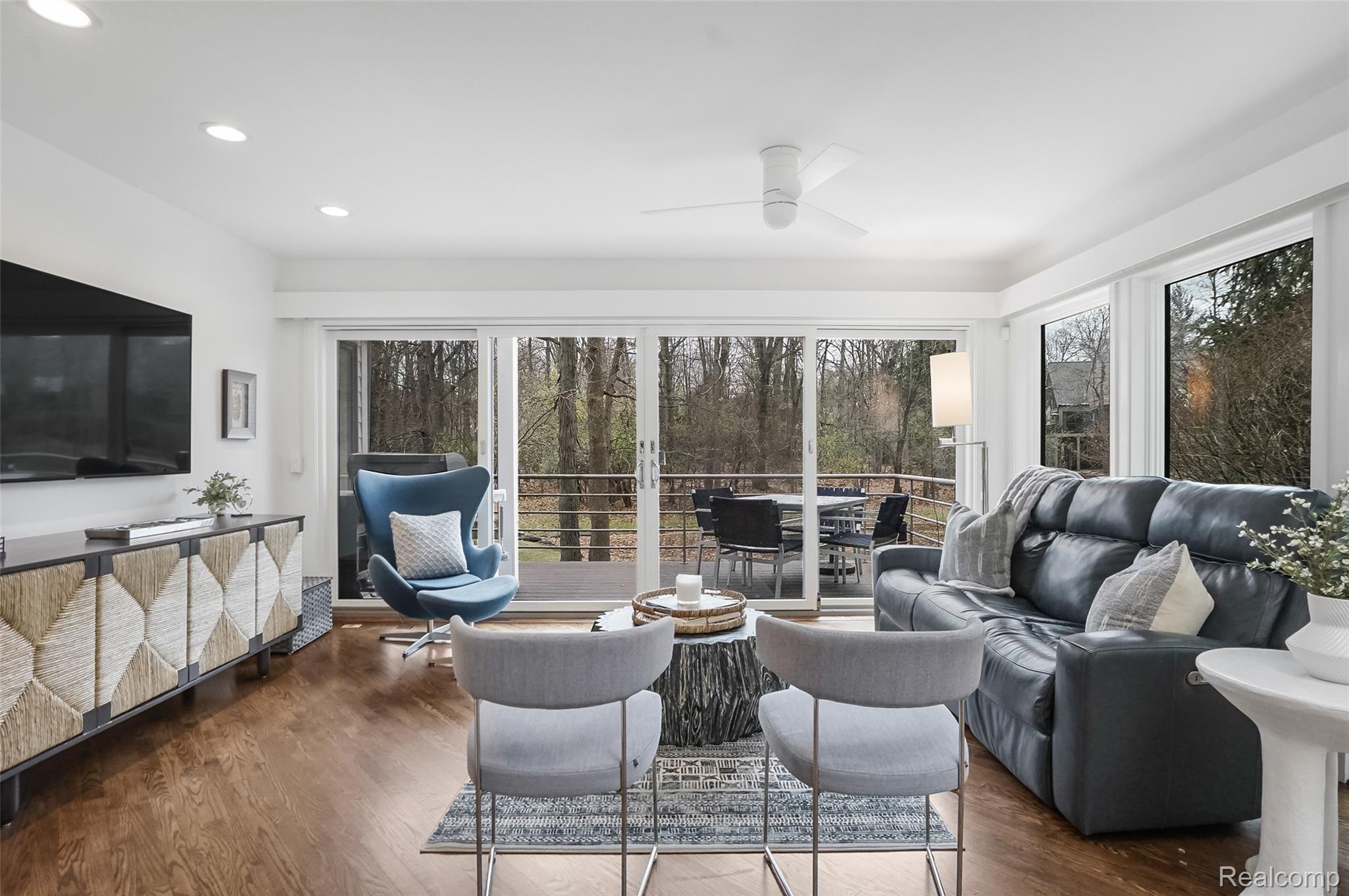4766 Overton Cove