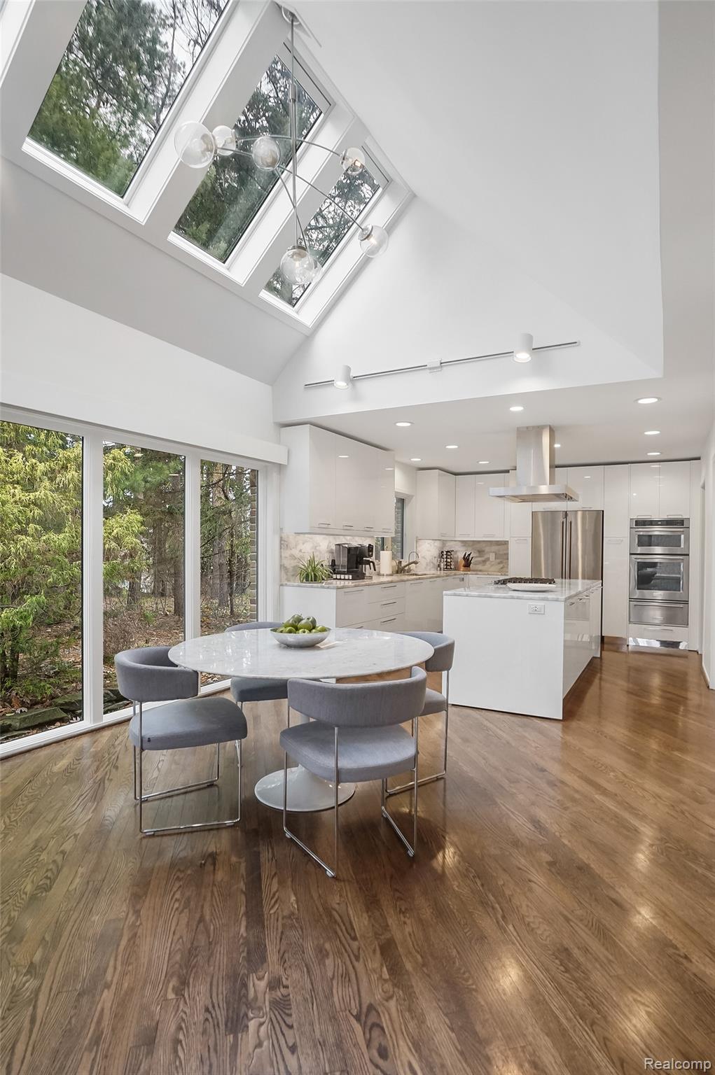 4766 Overton Cove