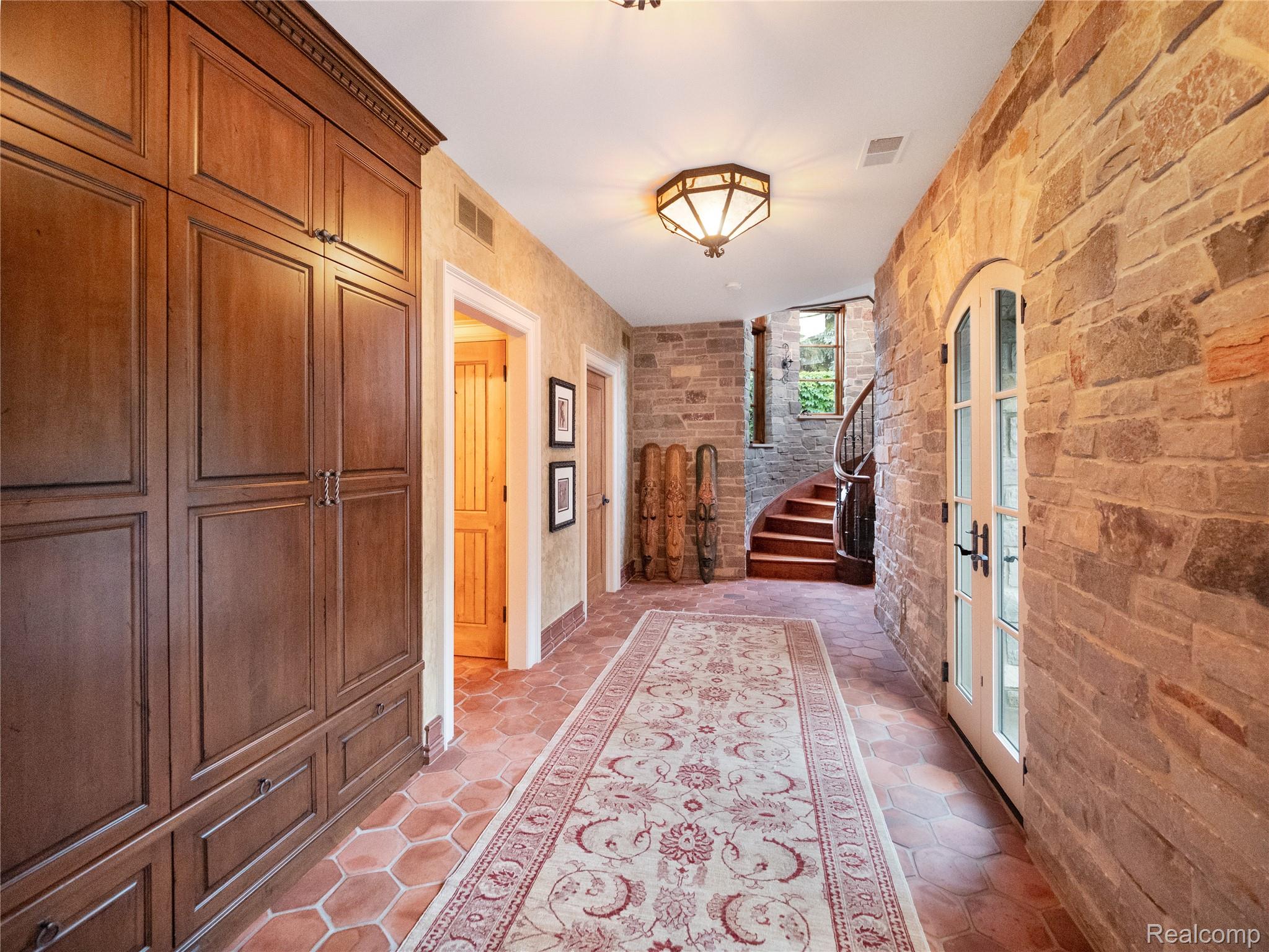 2756 Turtle Bluff Drive