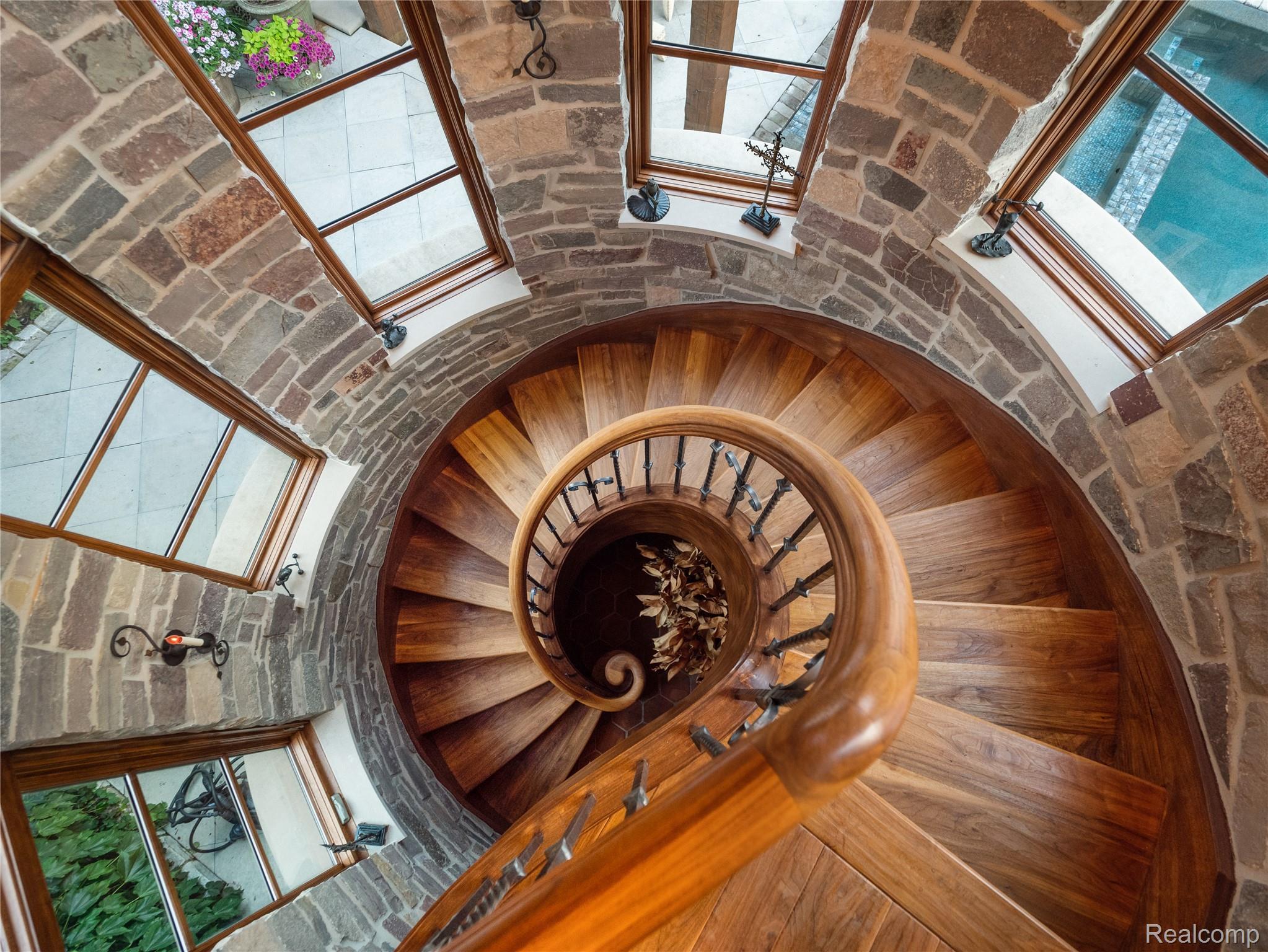 2756 Turtle Bluff Drive