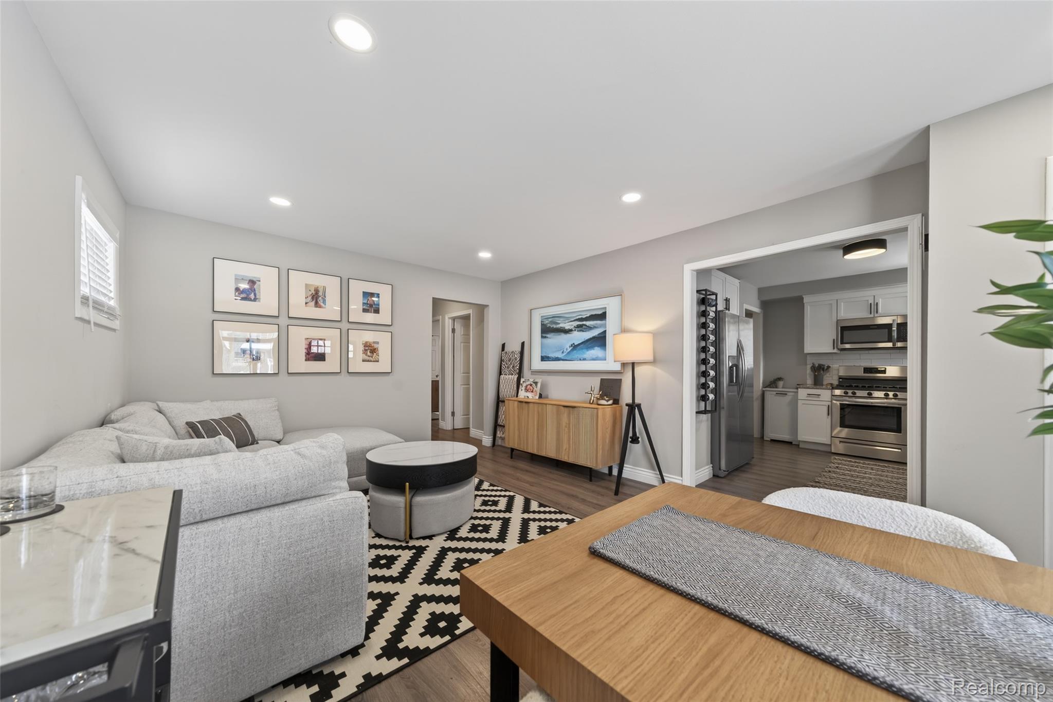 3528 Phillips Avenue