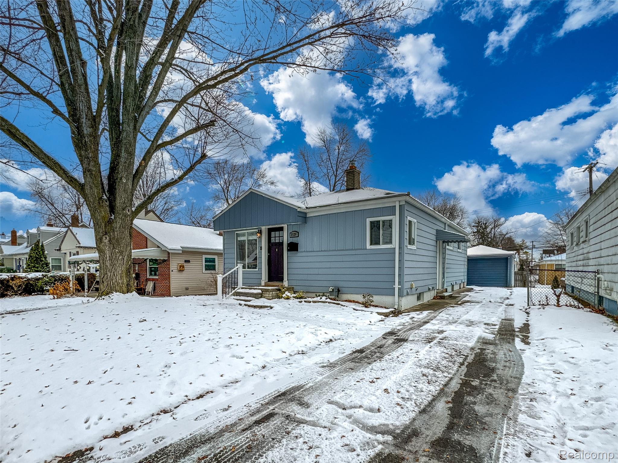 3528 Phillips Avenue