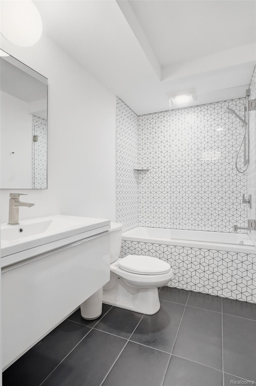 411 S Old Woodward Avenue 510