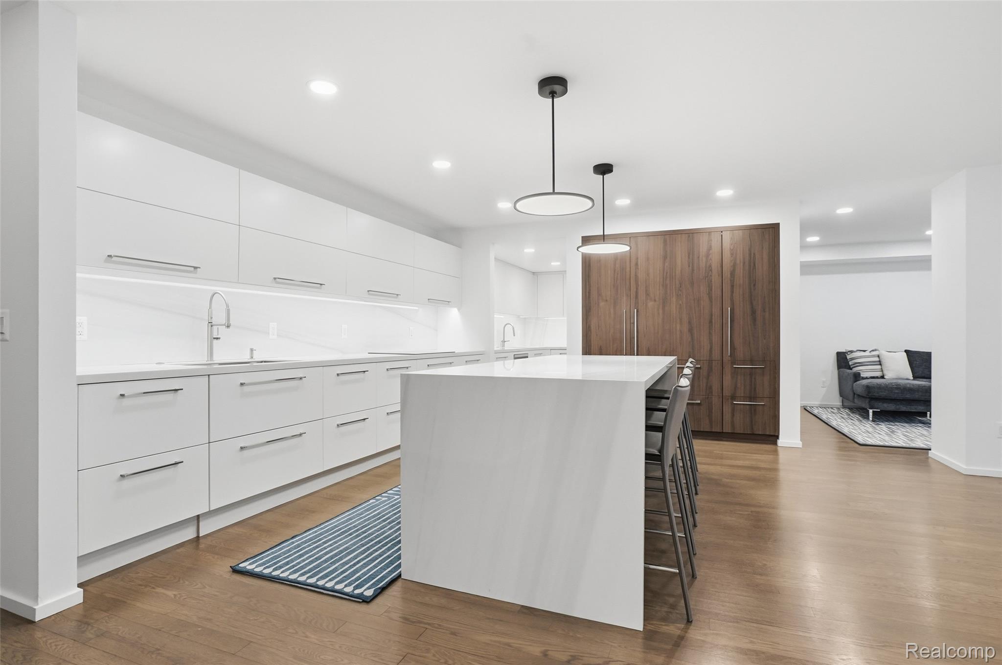 411 S Old Woodward Avenue 510