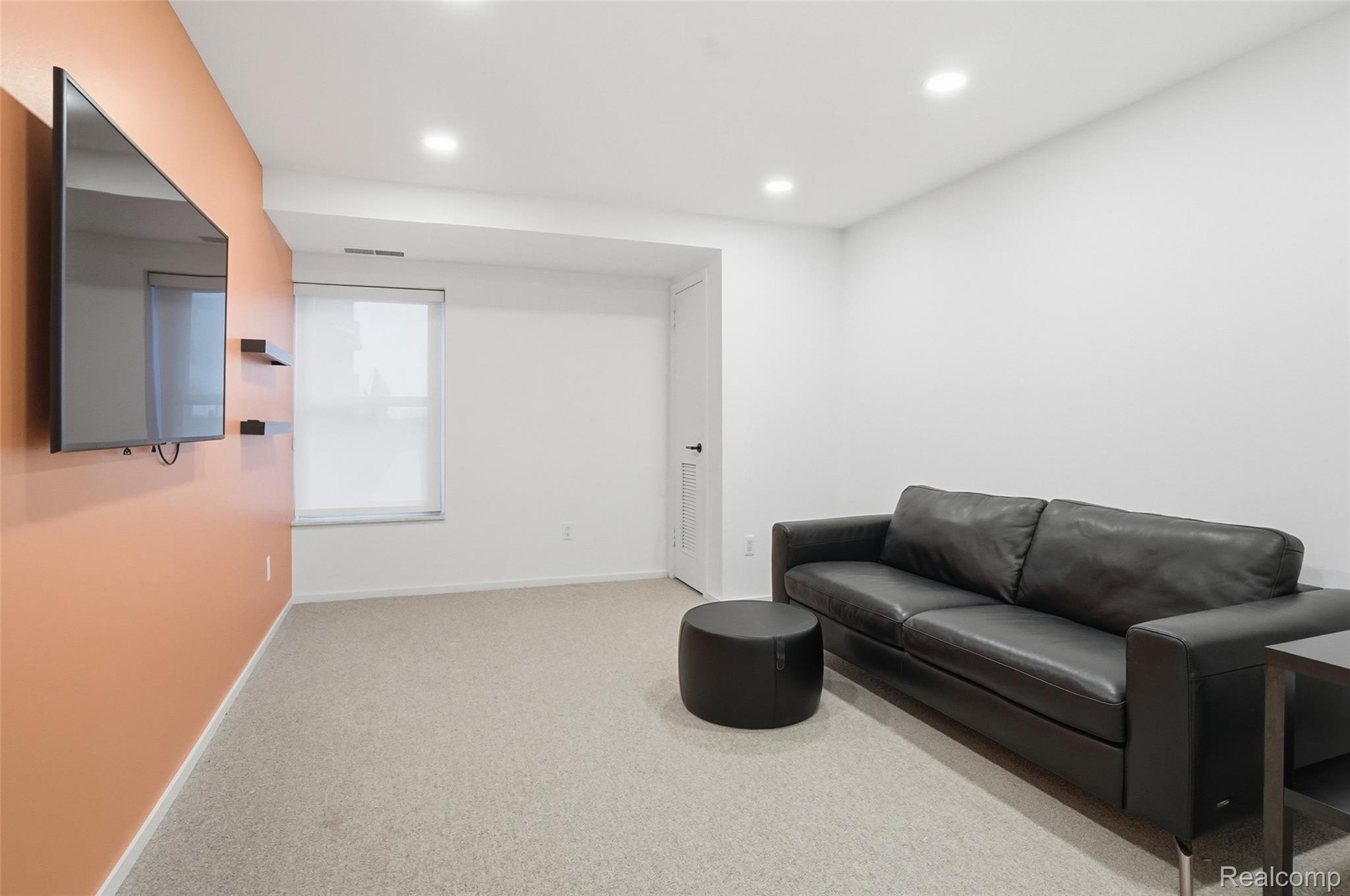 411 S Old Woodward Avenue 510