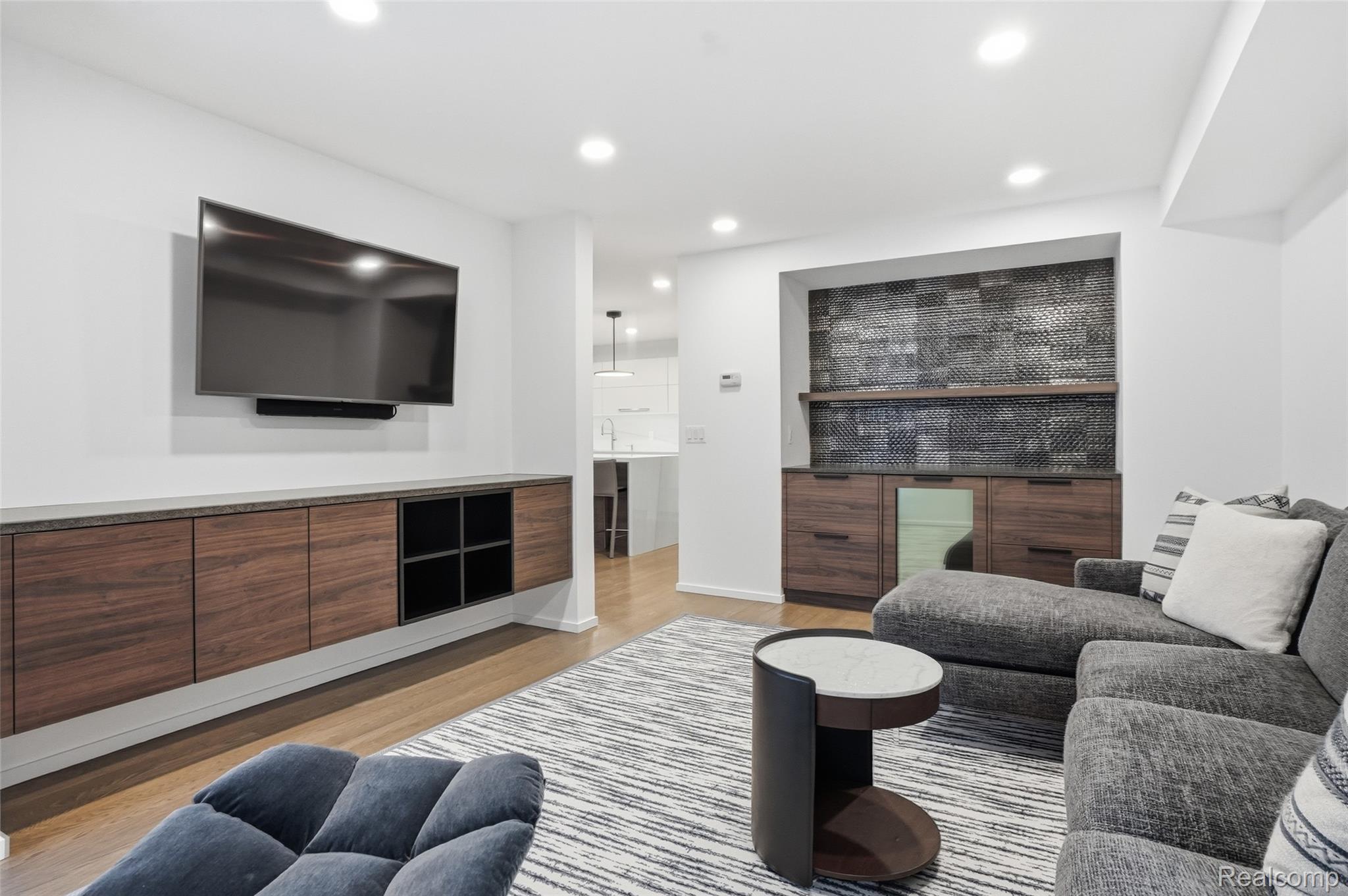 411 S Old Woodward Avenue 510