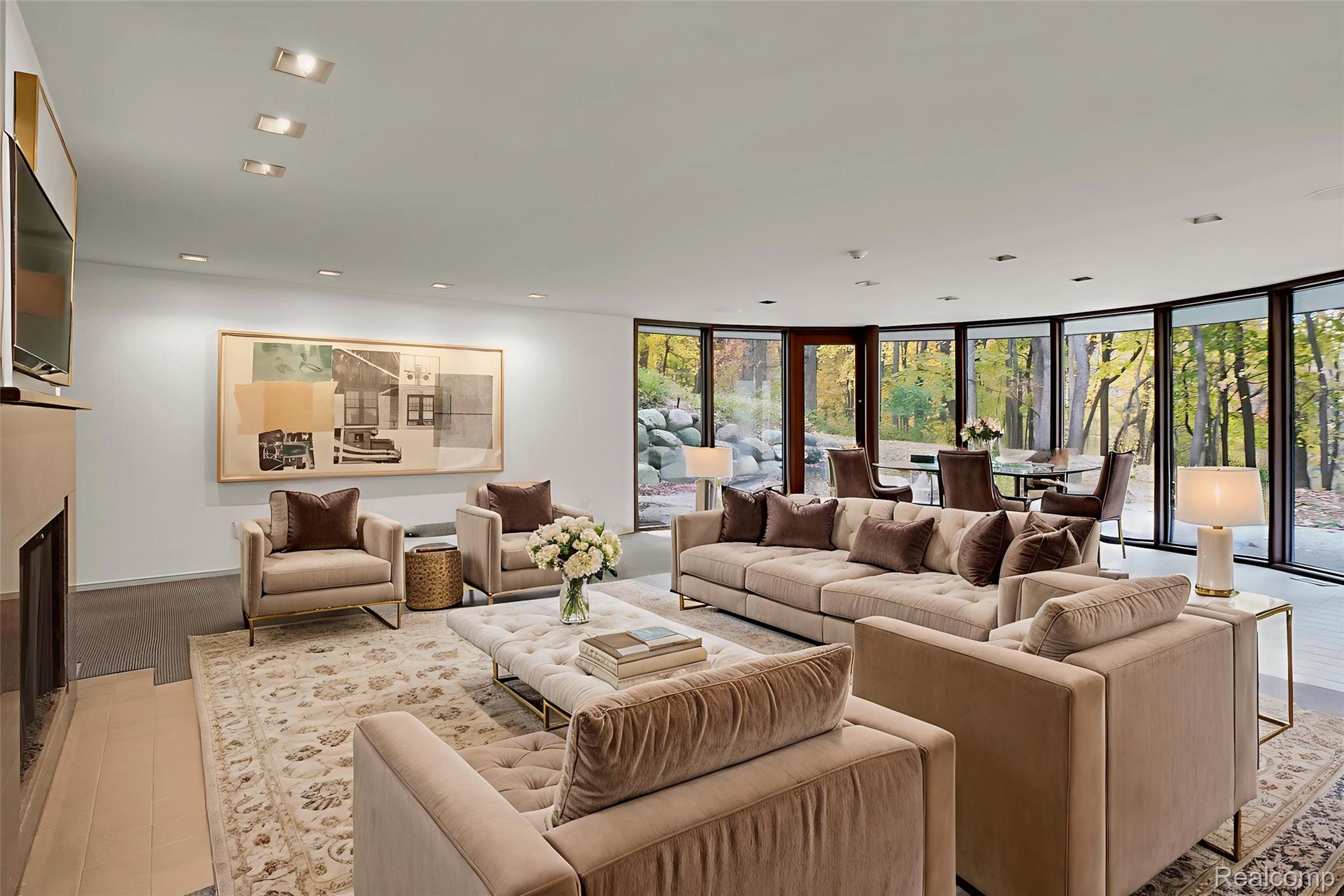 1335 Trowbridge Road