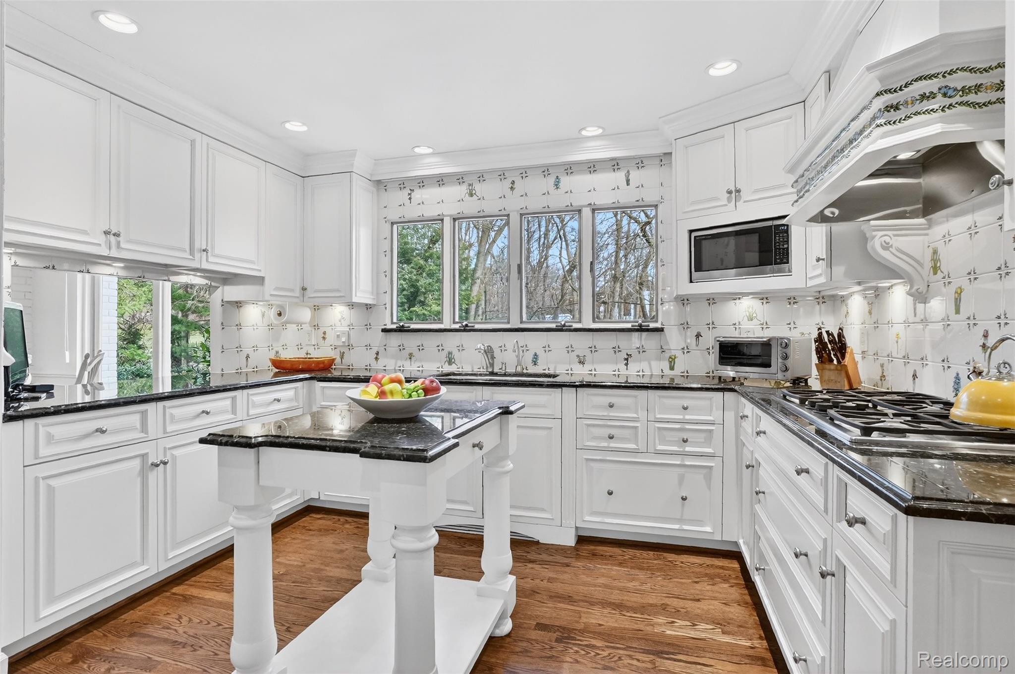 27220 Willowgreen Court