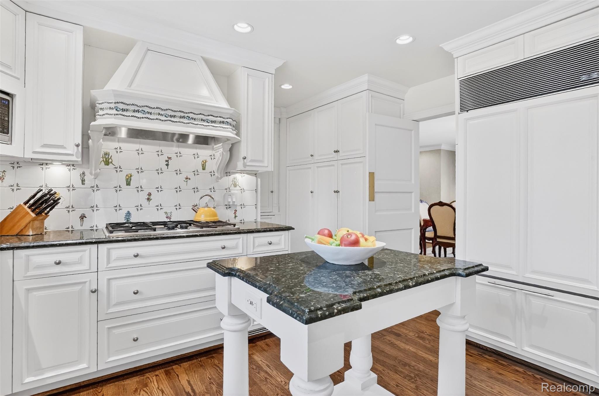 27220 Willowgreen Court