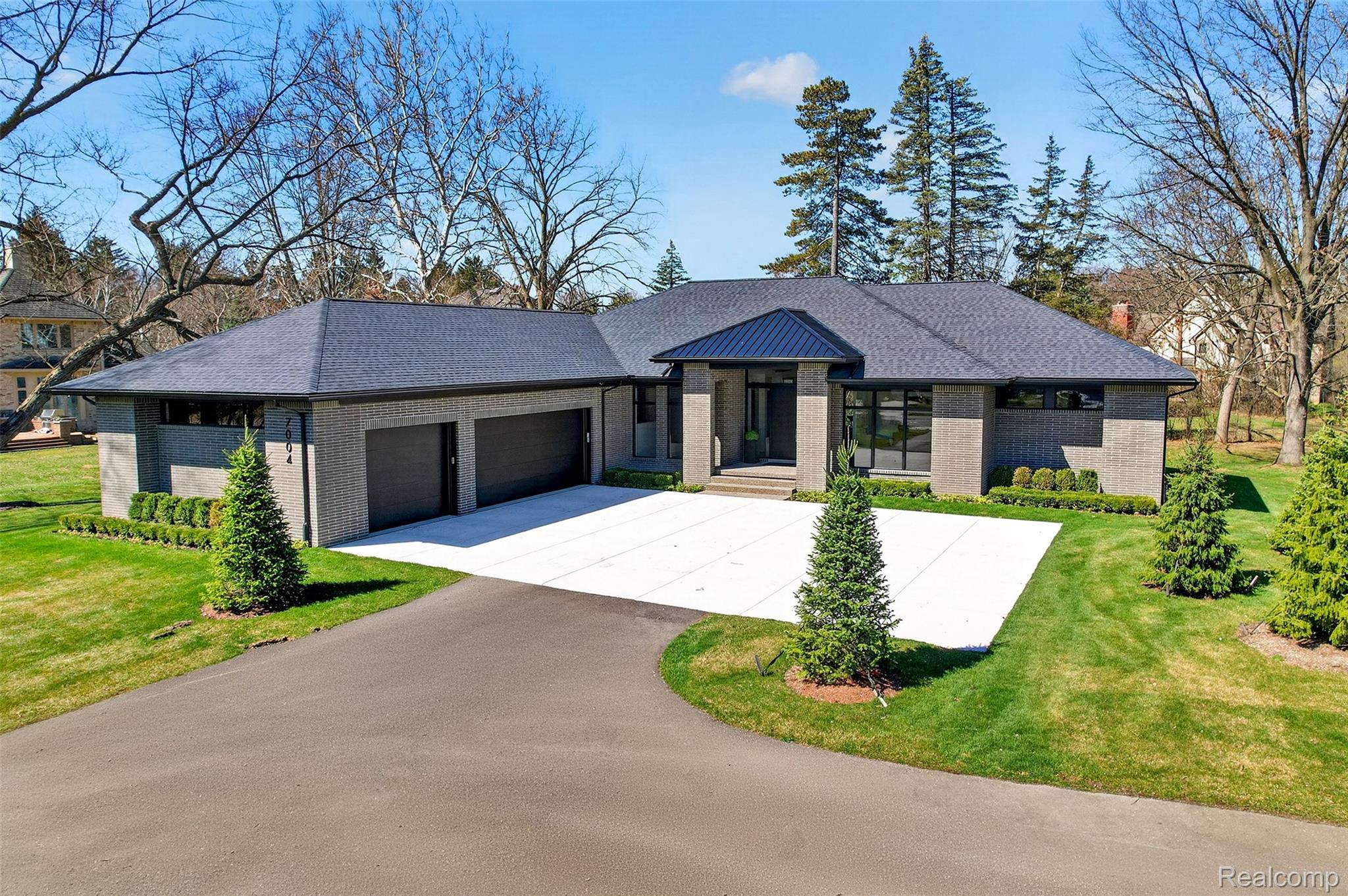 7004 Franklin Road