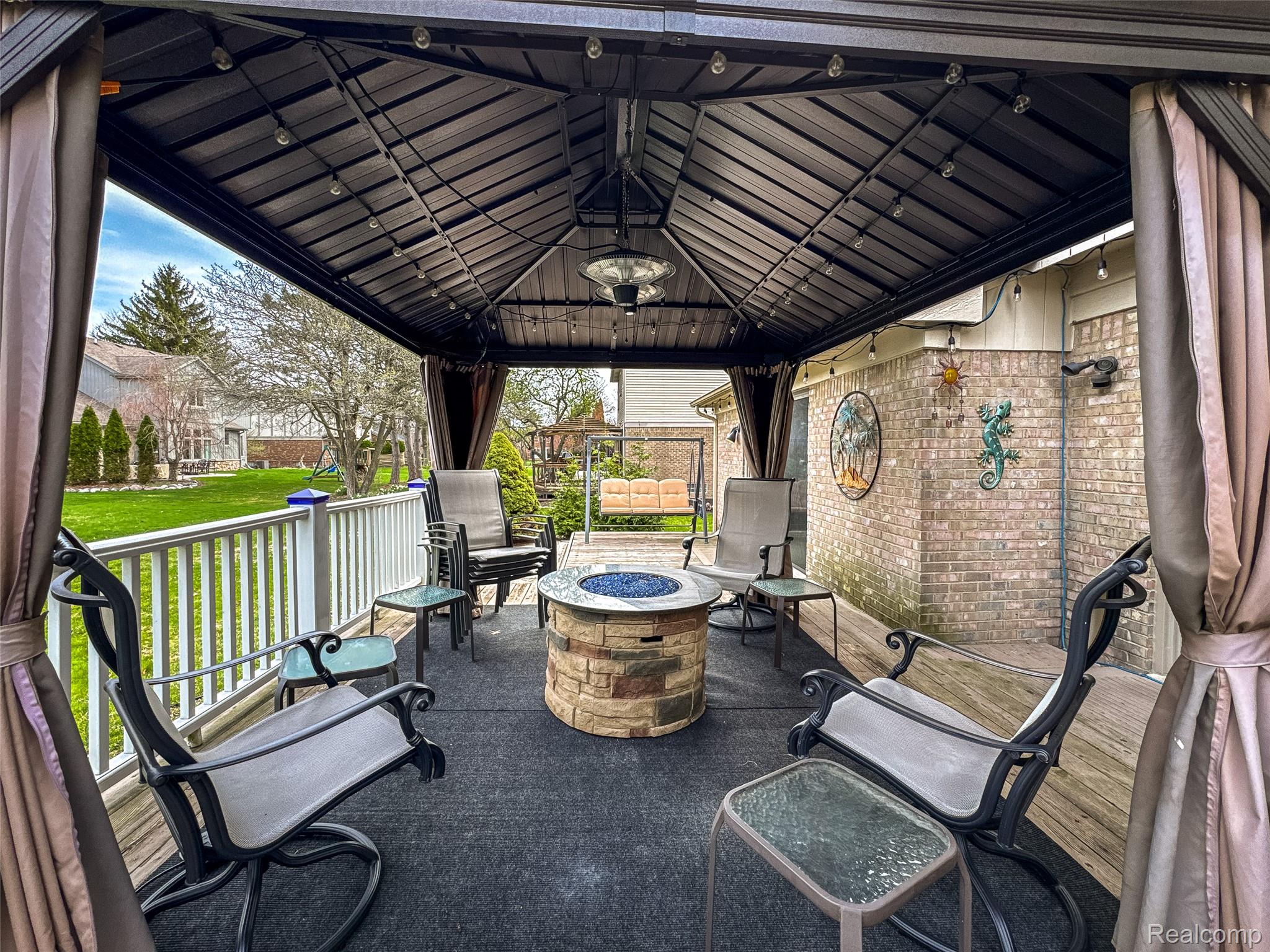 37764 Stableview Drive