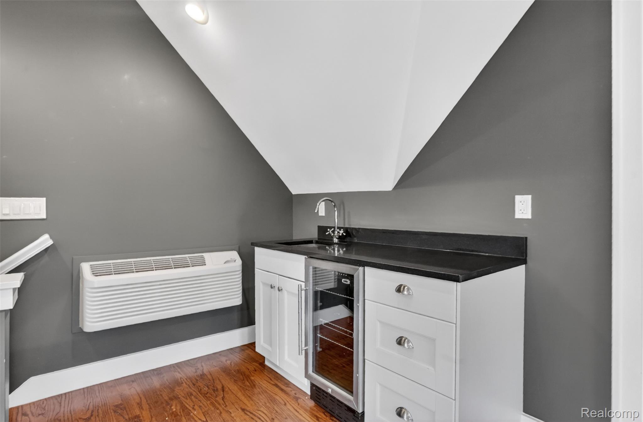 1236 Edgewood Road
