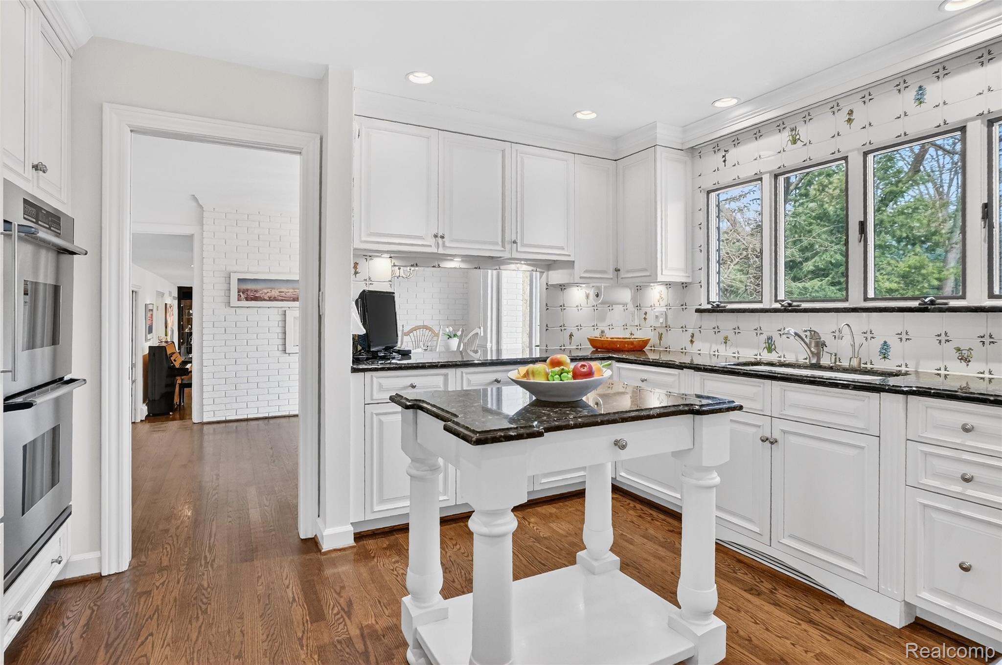 27220 Willowgreen Court