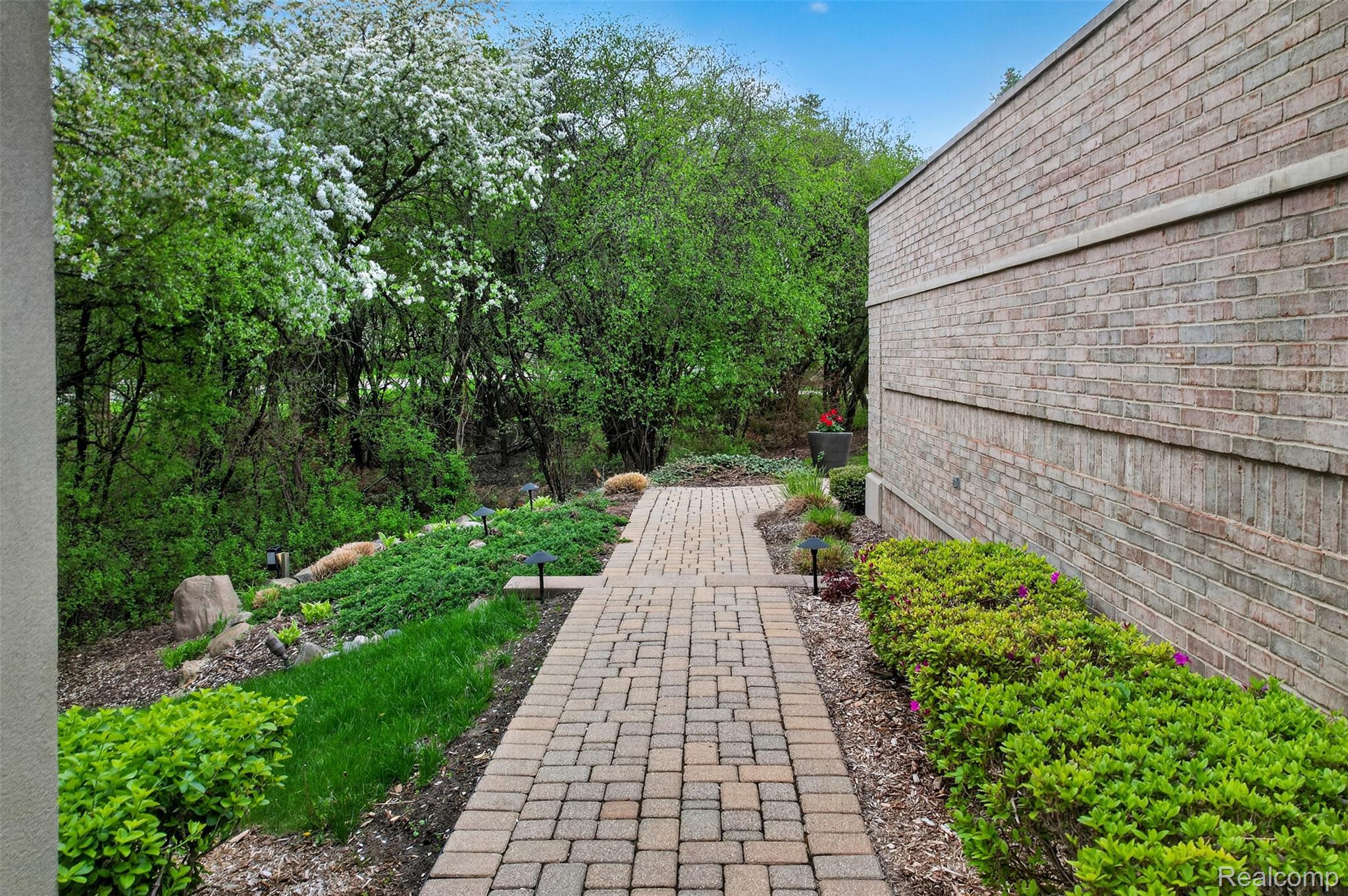 5044 CHRISTY Court