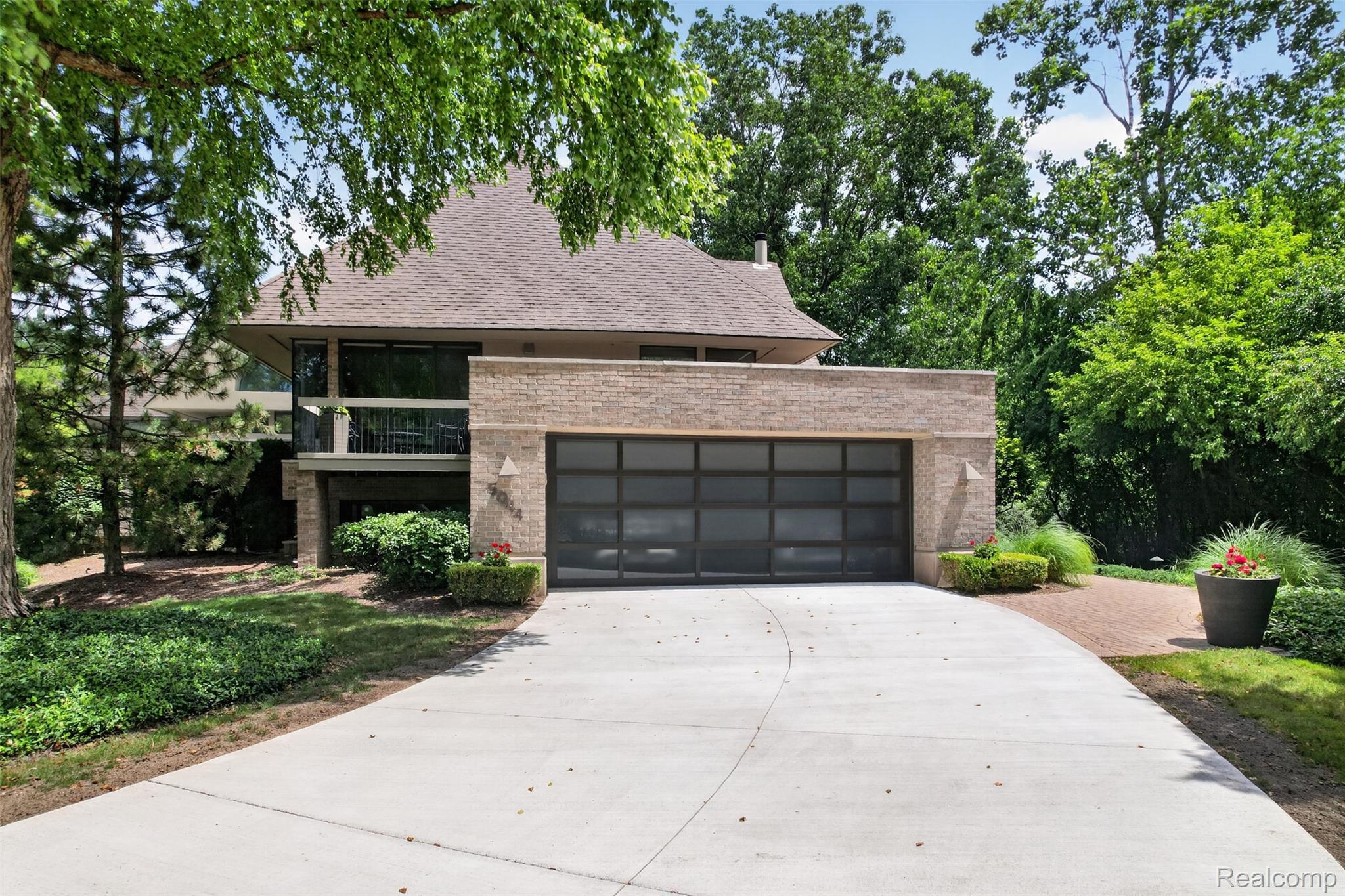 5044 CHRISTY Court