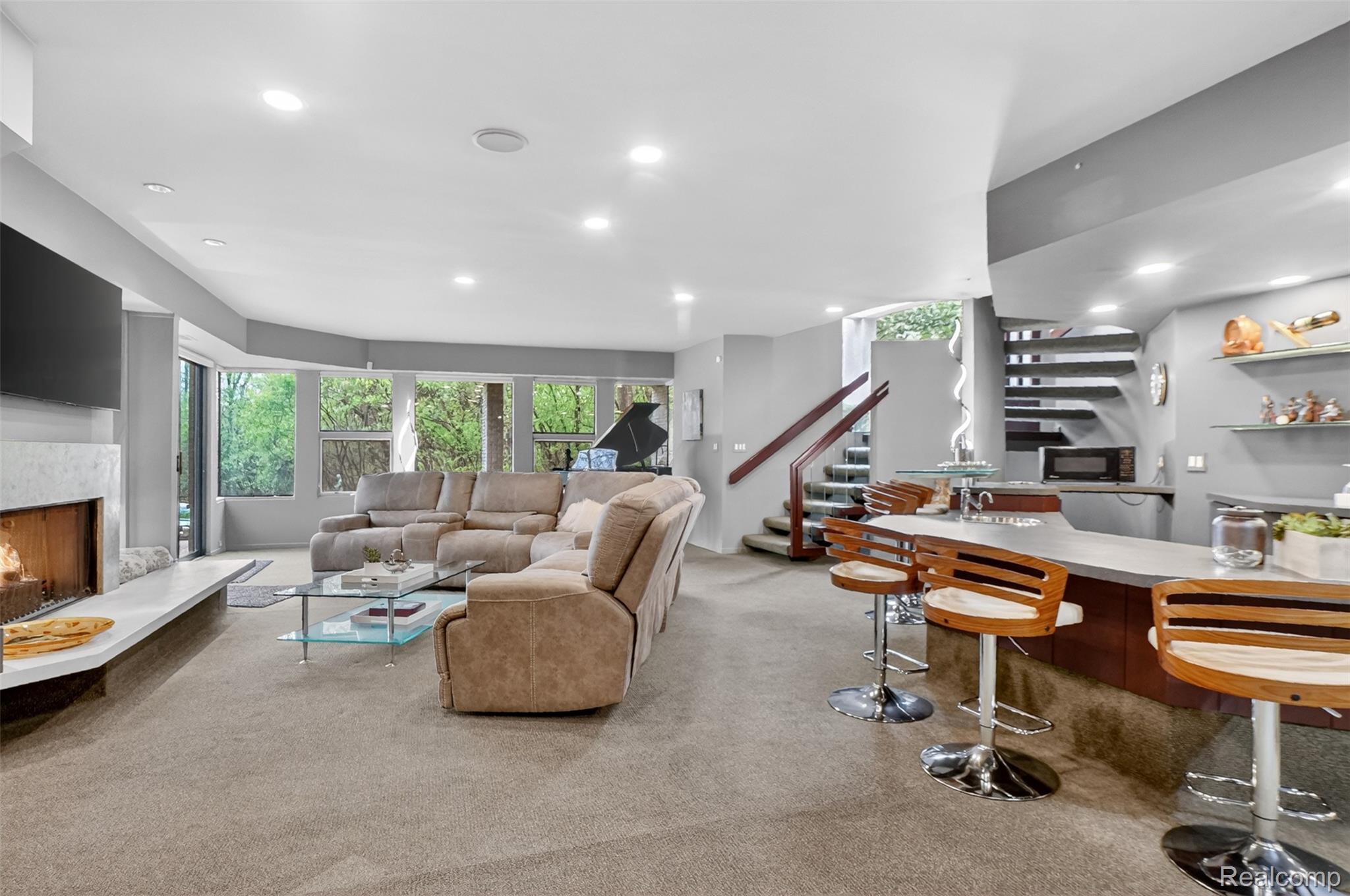 5044 CHRISTY Court